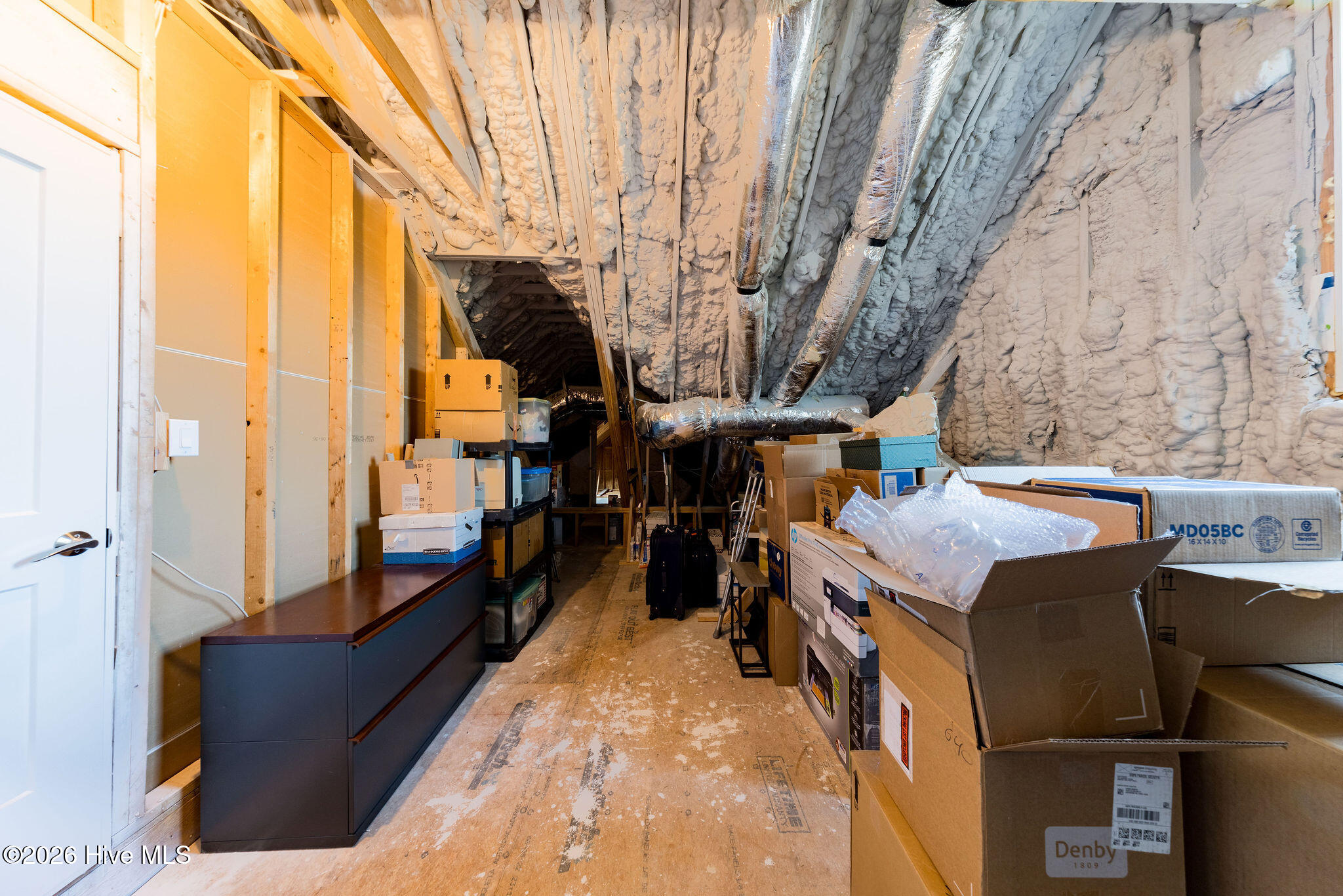 100552329 | Photo 61