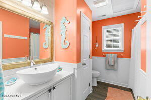 100505166 | Photo 28