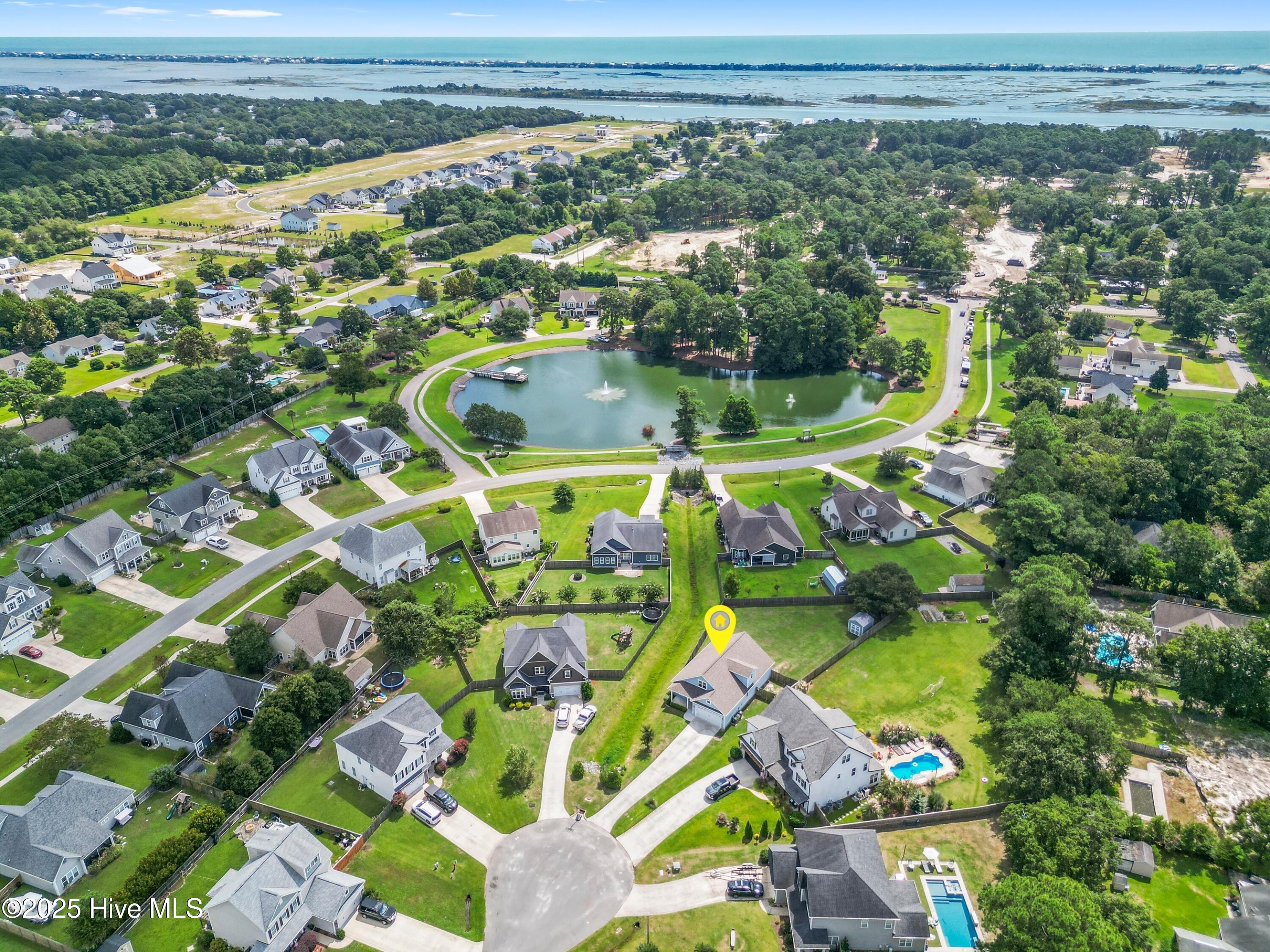 100527219 | Photo 62