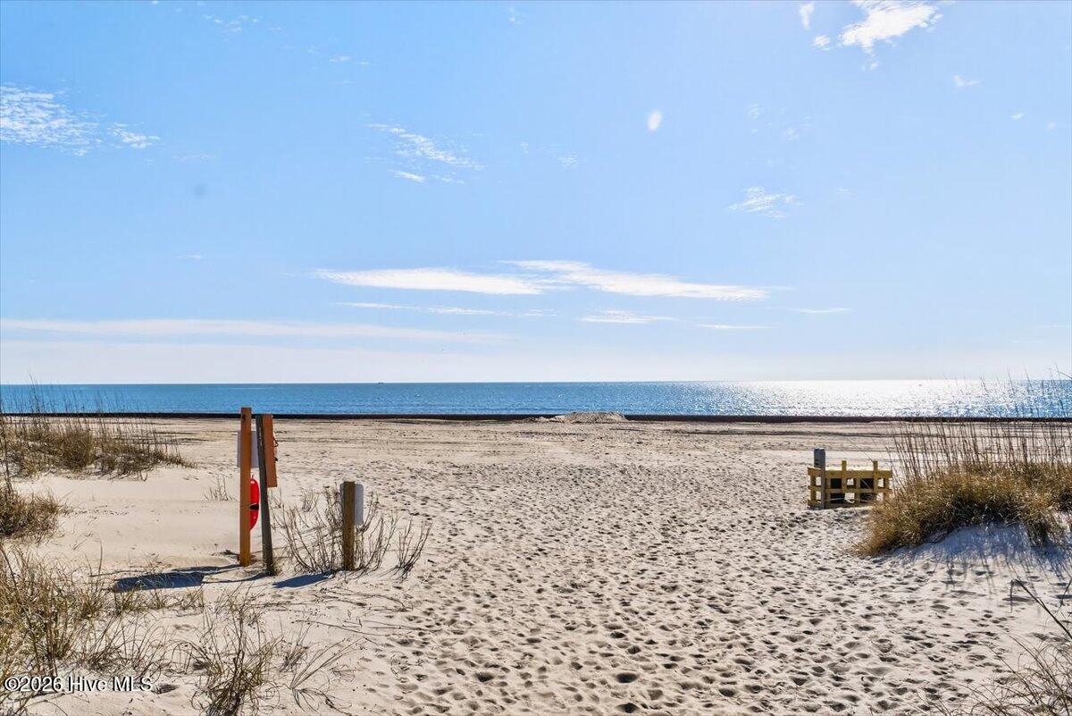 100551155 | Photo 77