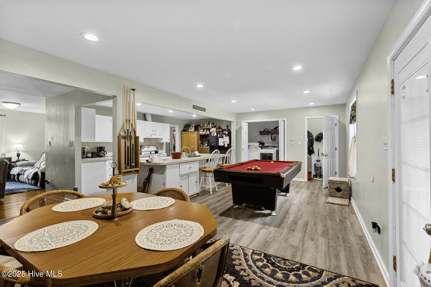 100512287 | Photo 10