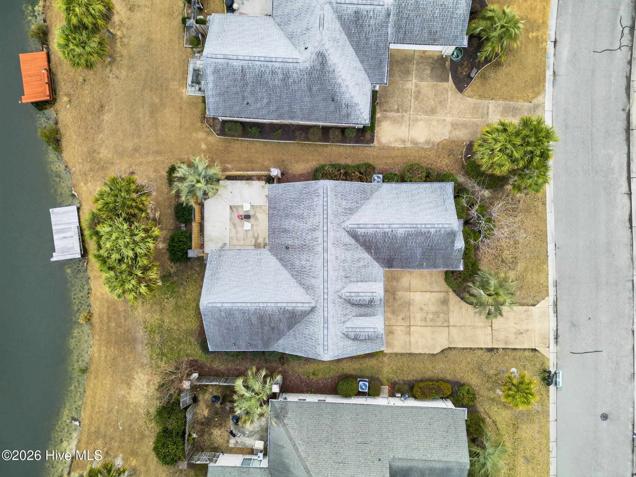 100556001 | Photo 35