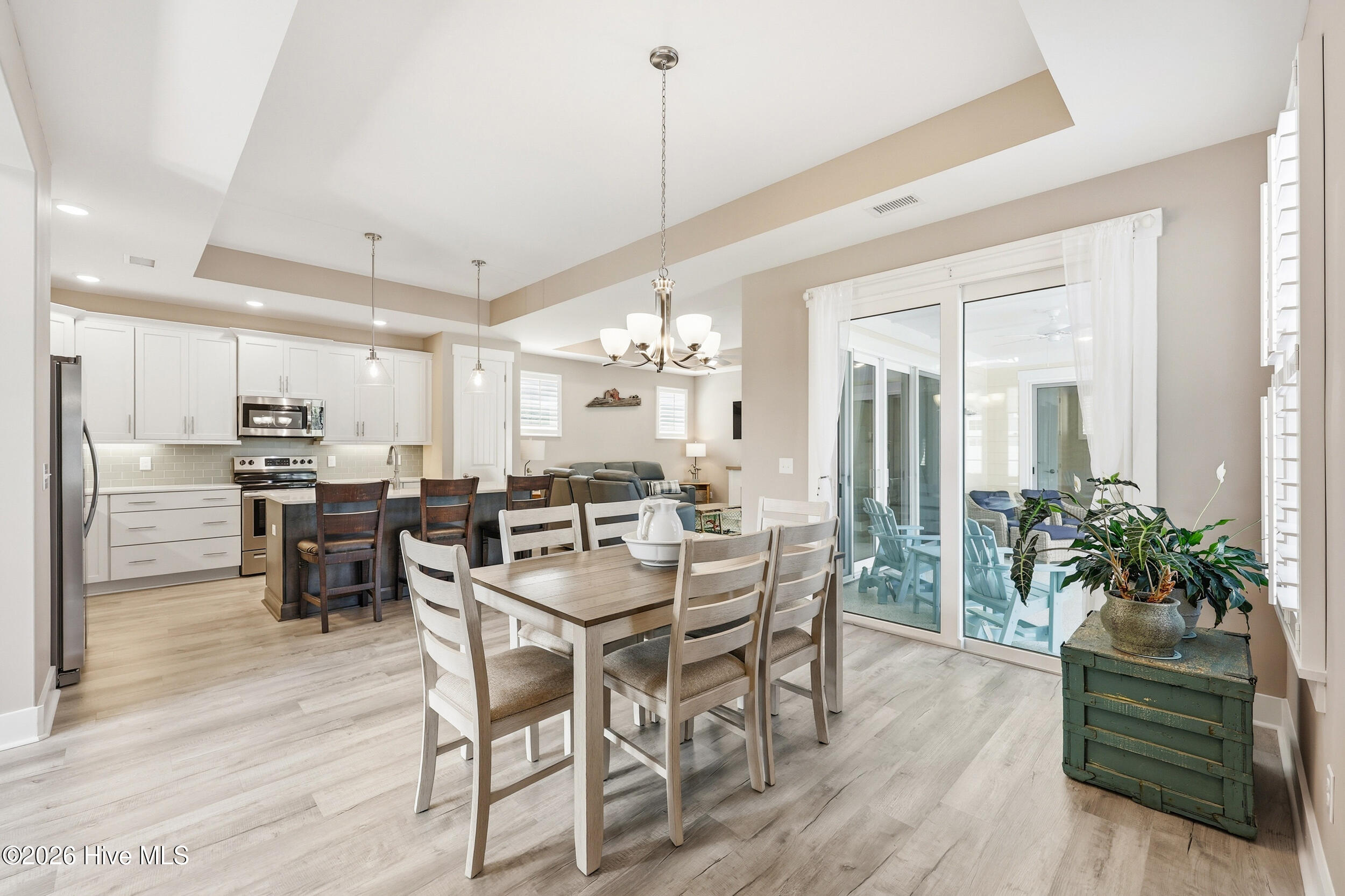 100563402 | Photo 13