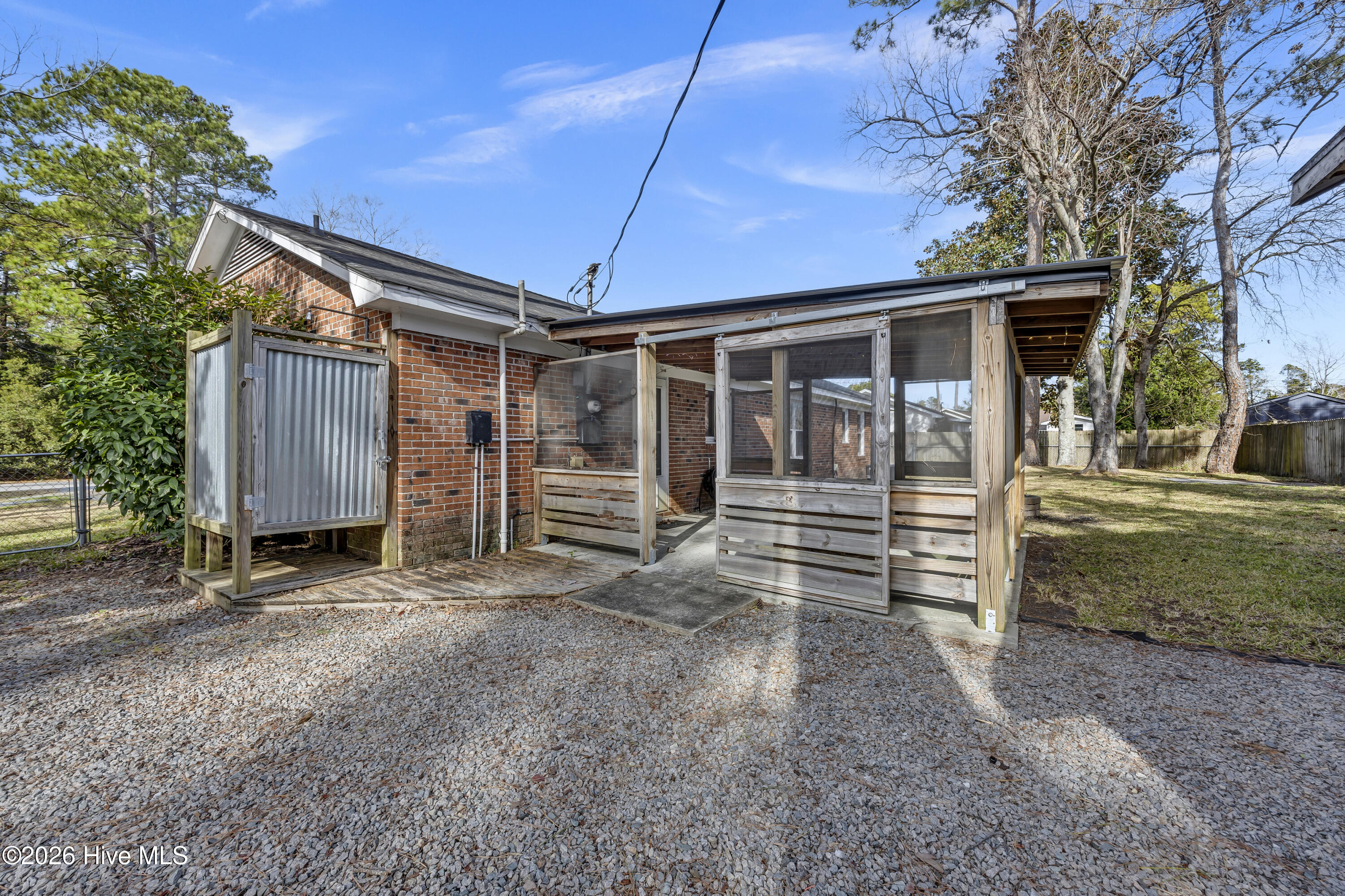 100549166 | Photo 24