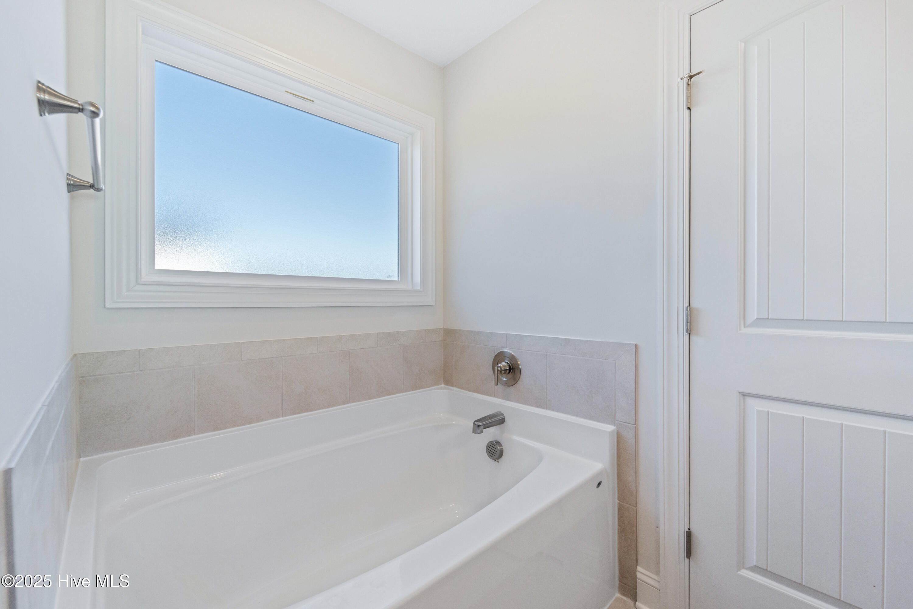 100519651 | Photo 21