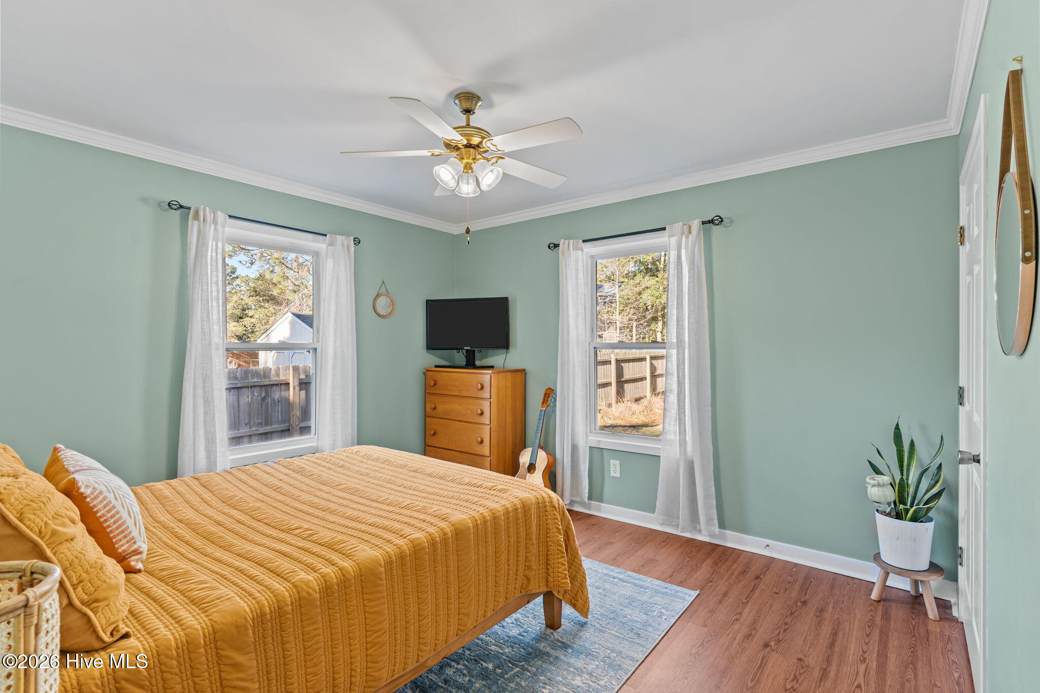 100557804 | Photo 21