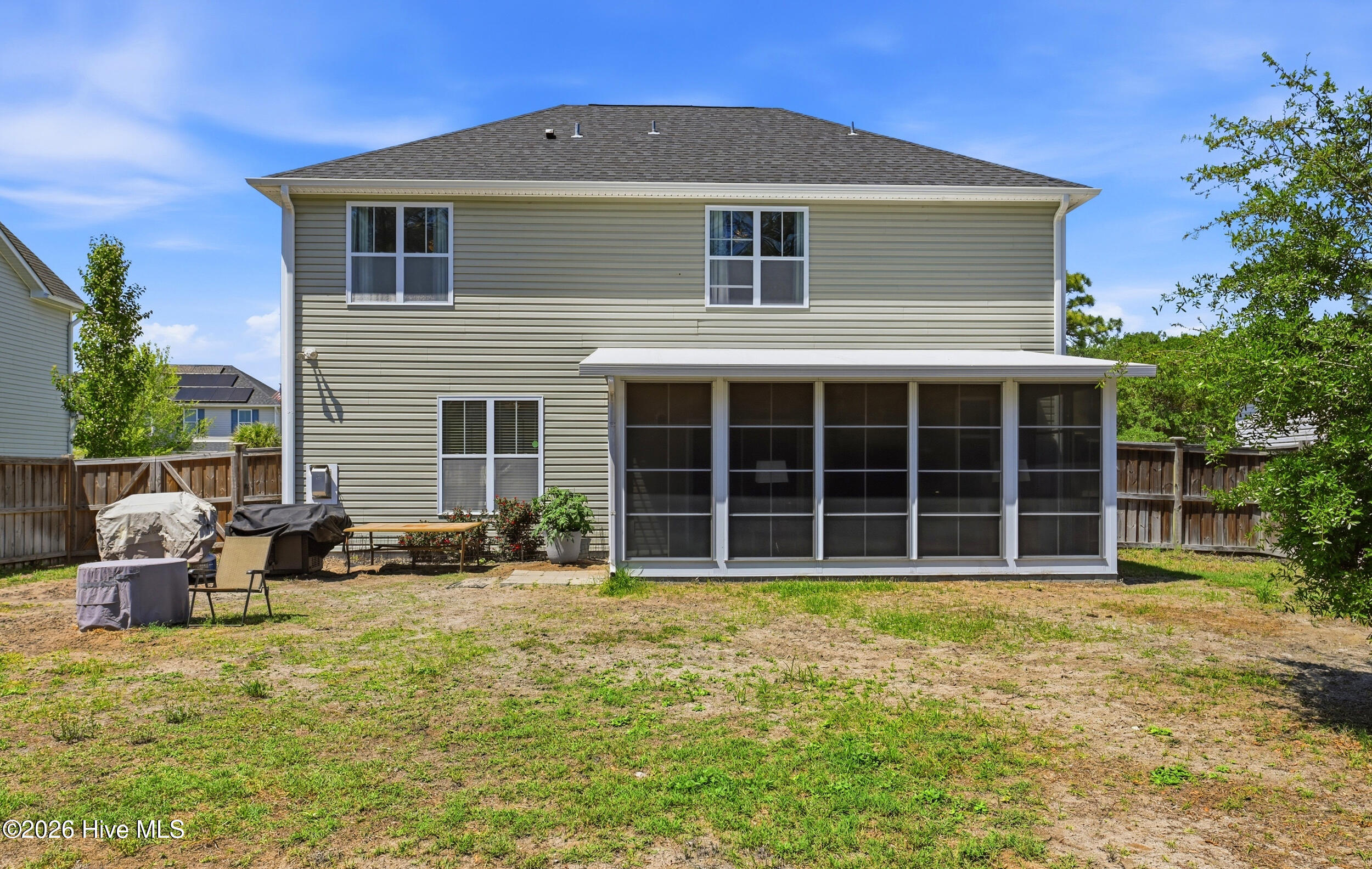 100567137 | Photo 39