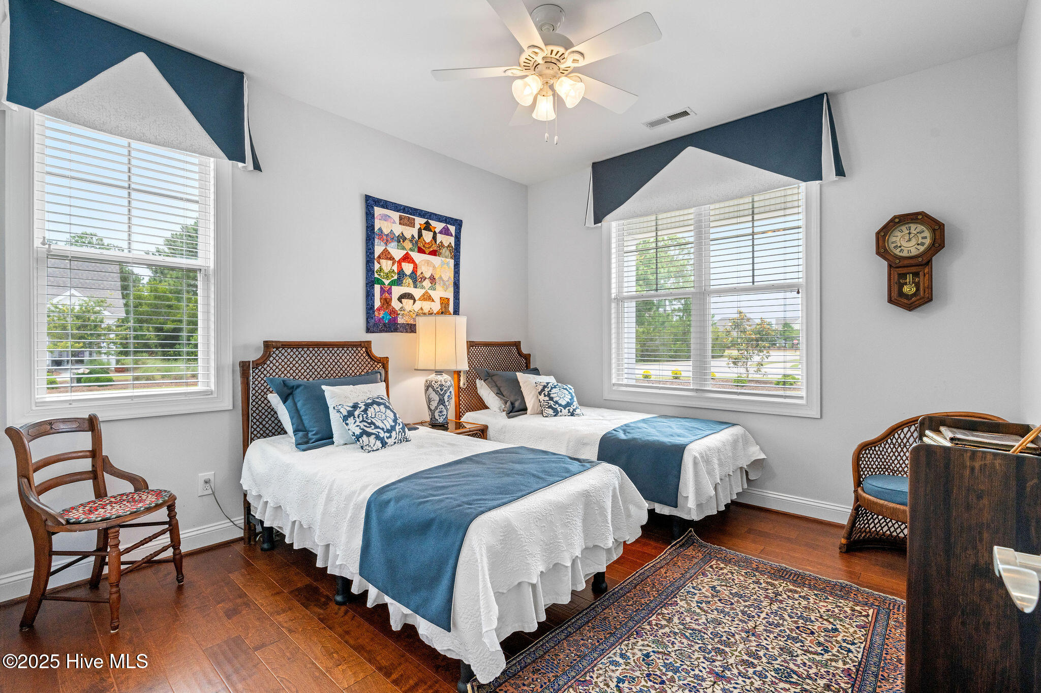 100518693 | Photo 32