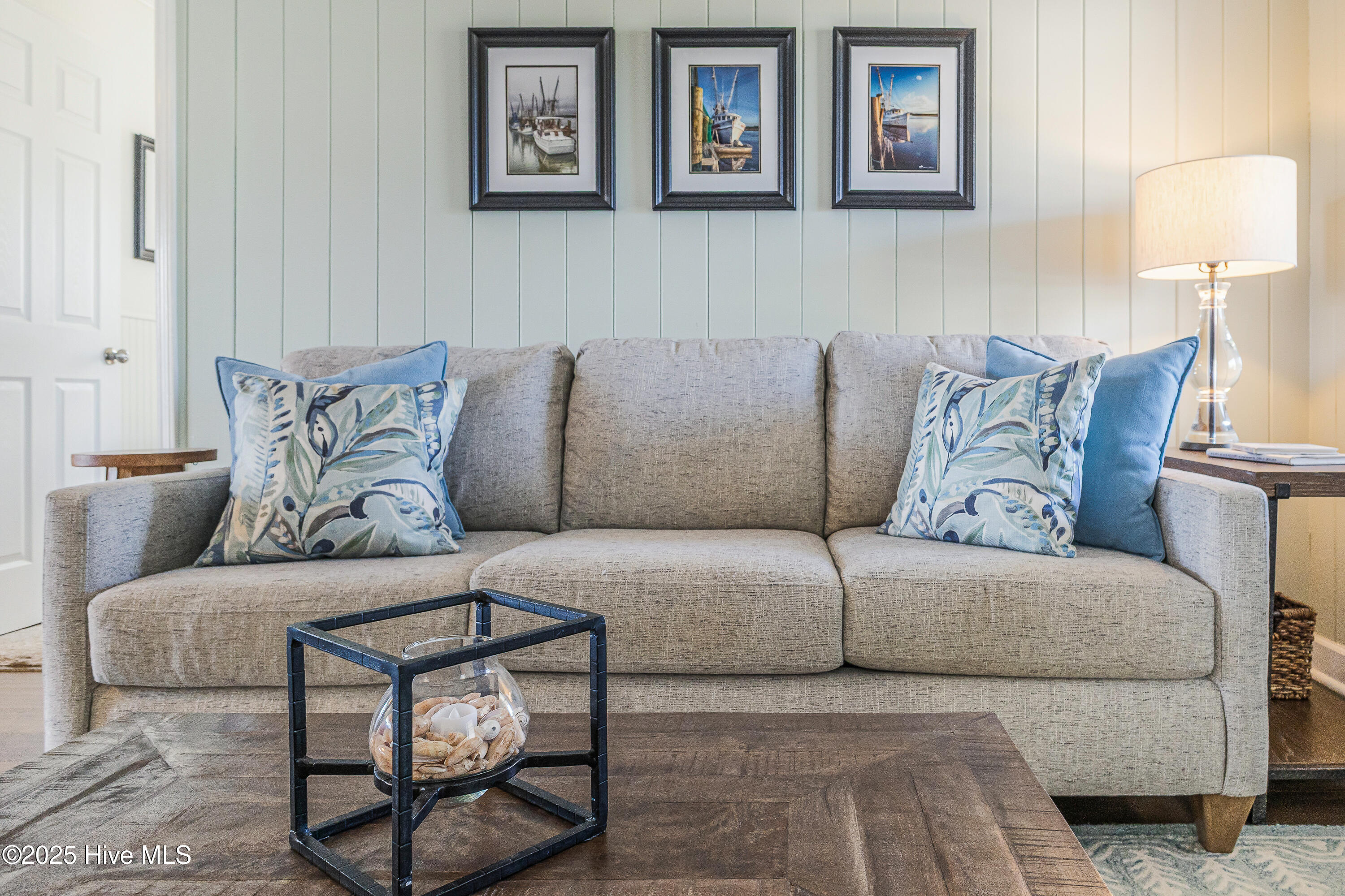 100540899 | Photo 32