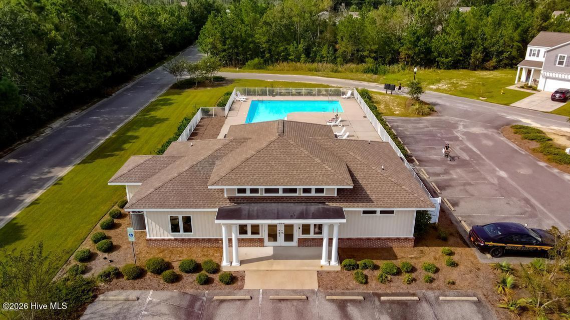 100565114 | Photo 20