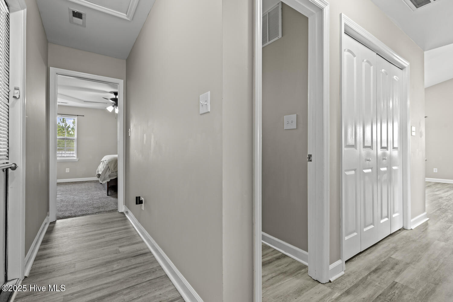 100540341 | Photo 12