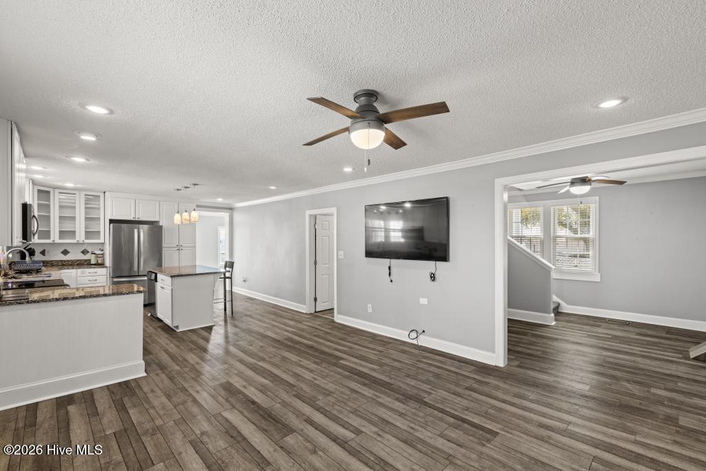 173 Salter Drive,Newport