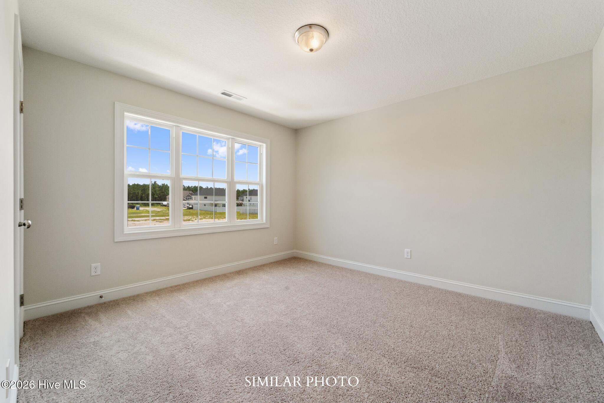 100554415 | Photo 33