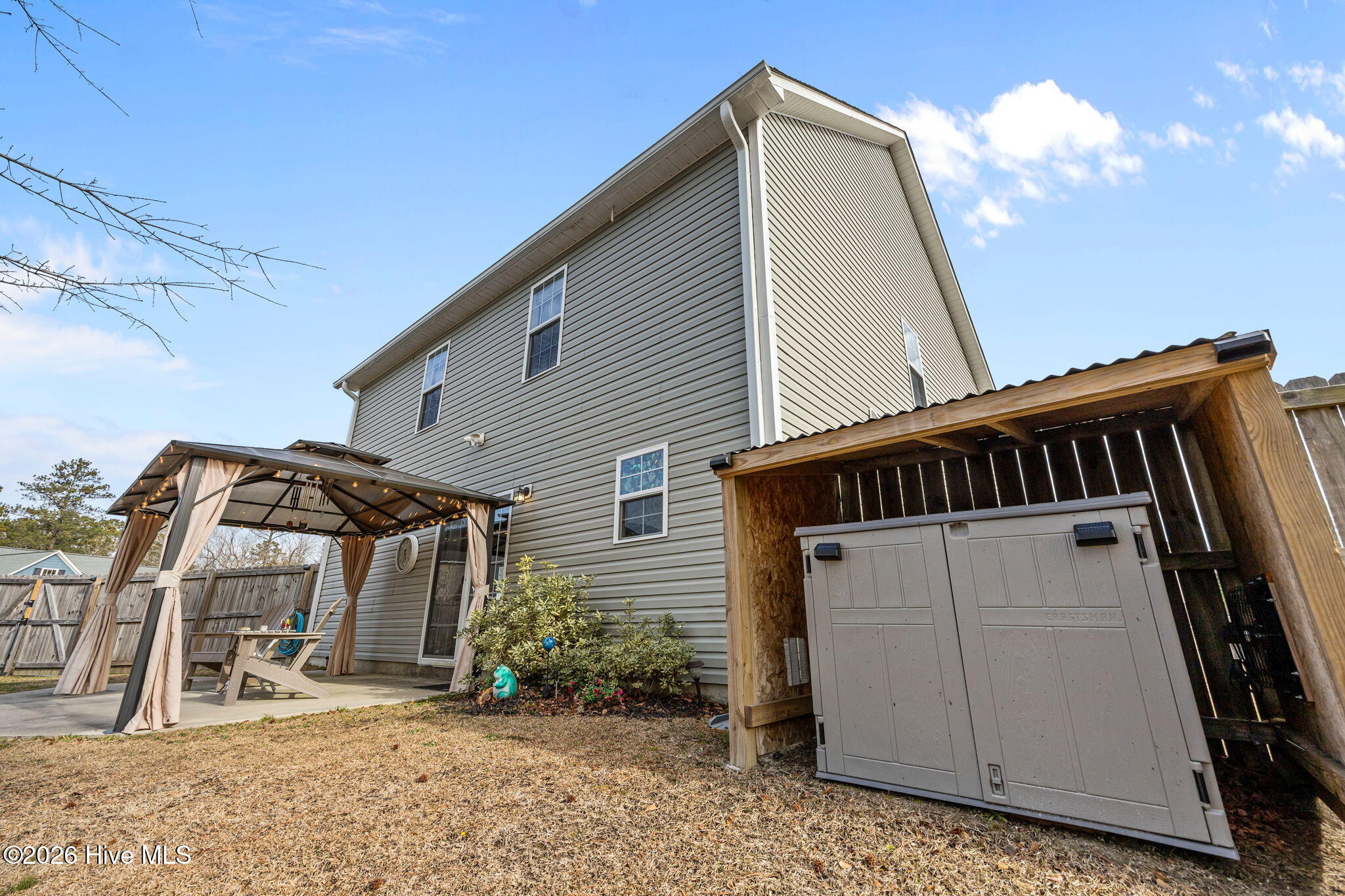 100551415 | Photo 40