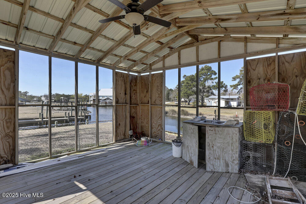 100493955 | Photo 34