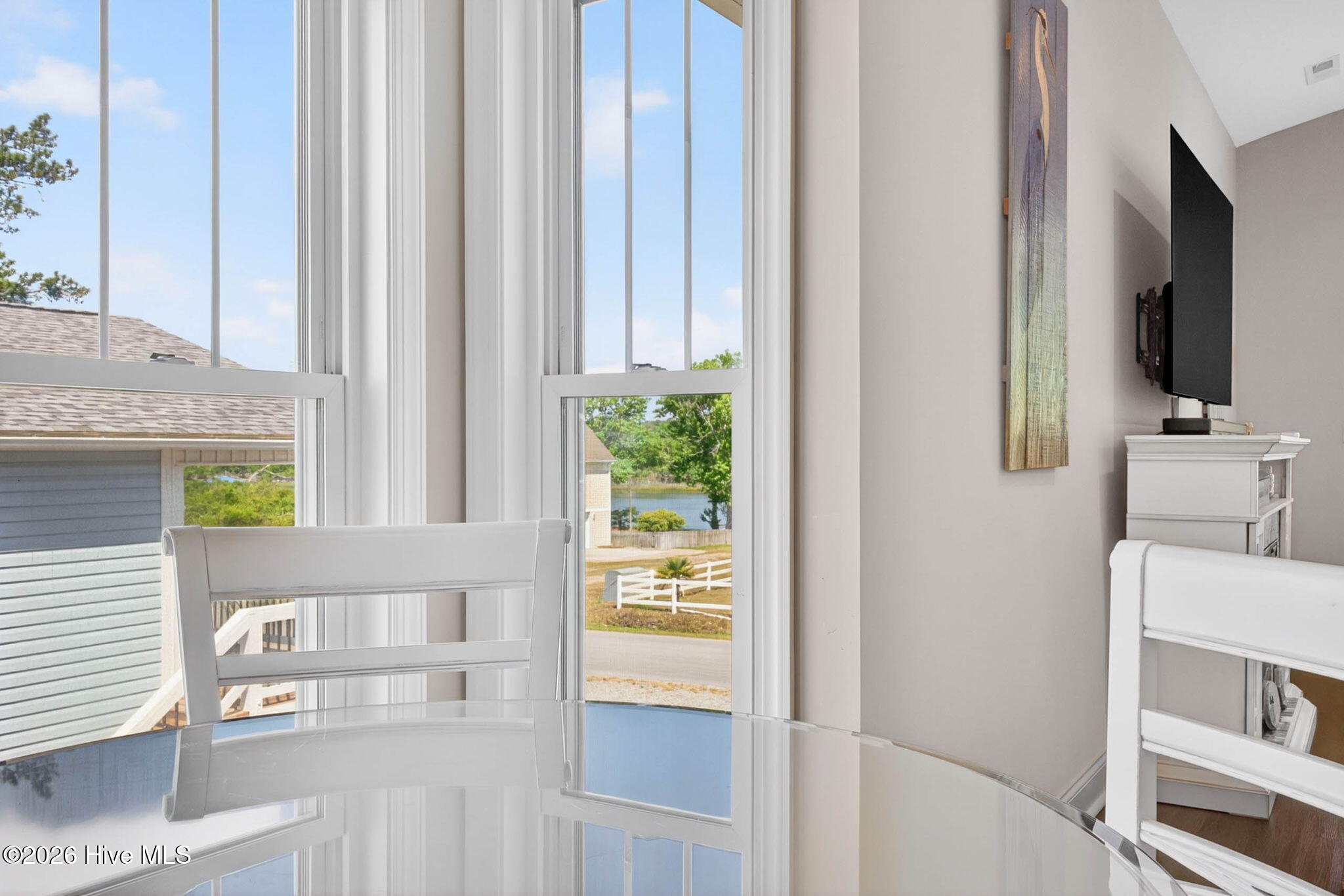 100568136 | Photo 15