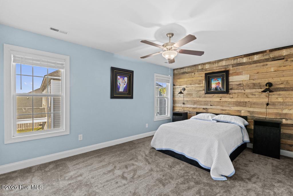 100565608 | Photo 25