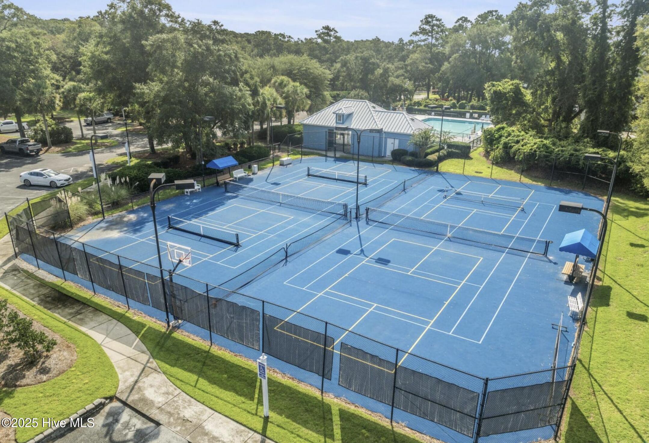 100485467 | Photo 54