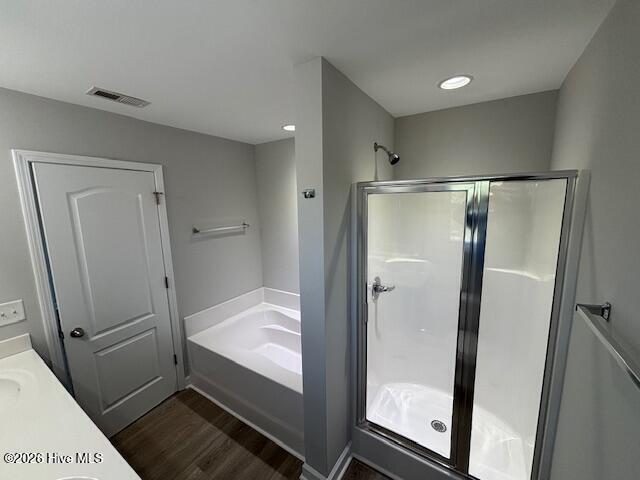 100565640 | Photo 19