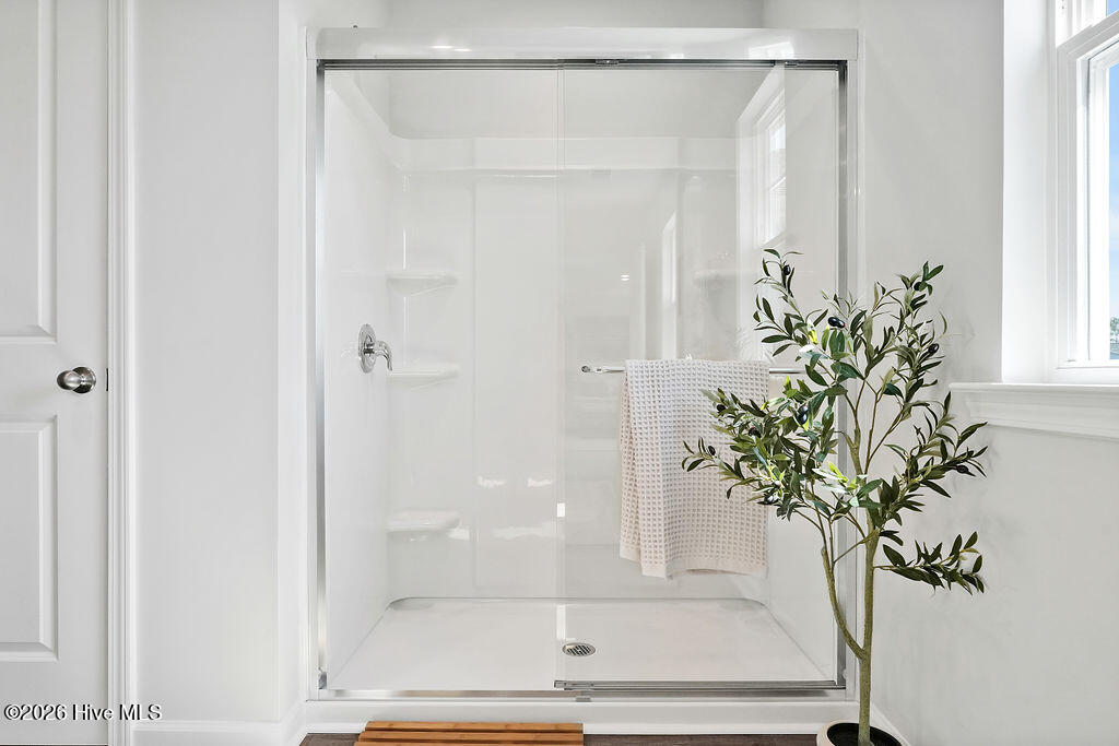 100548051 | Photo 26