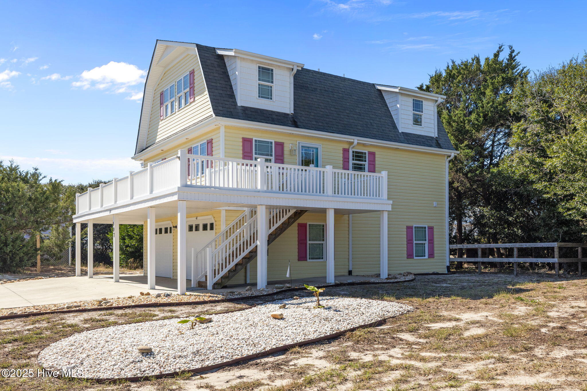 100537842 | Photo 49