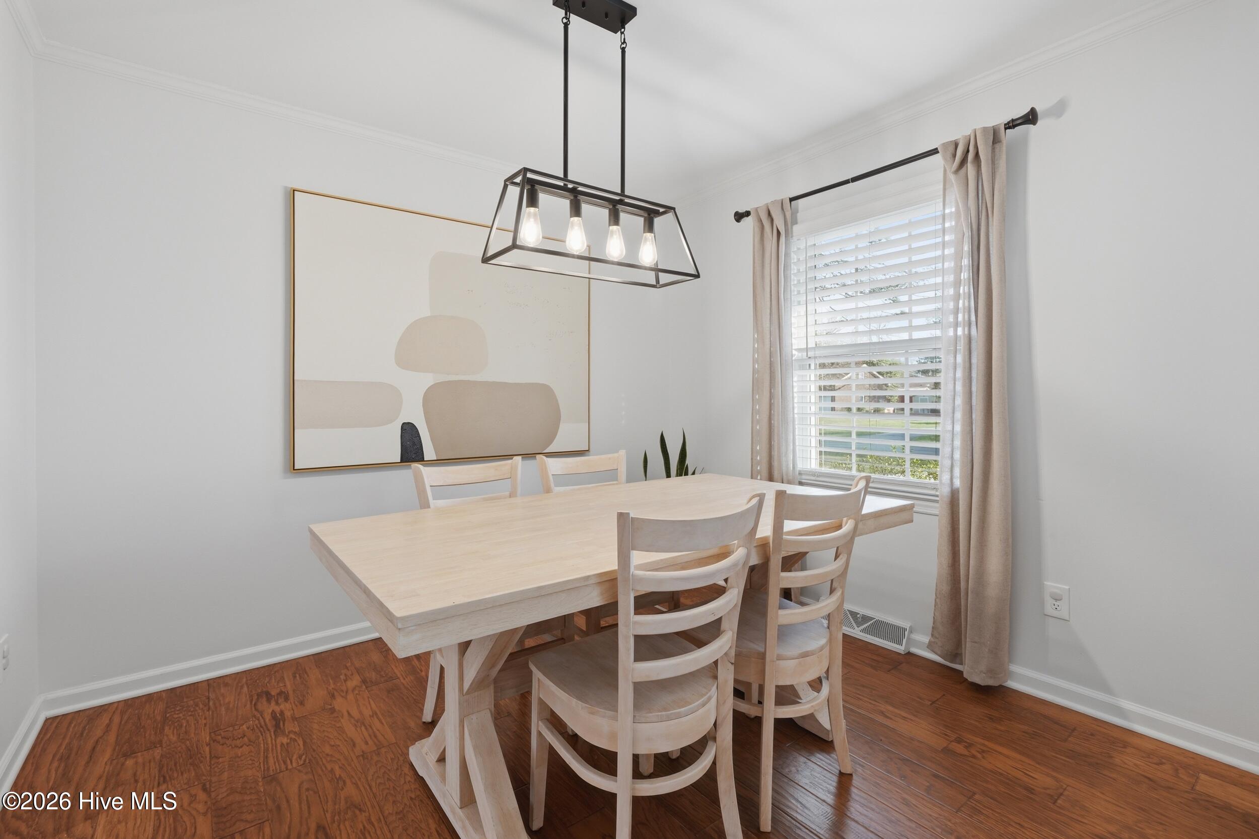 100561362 | Photo 13