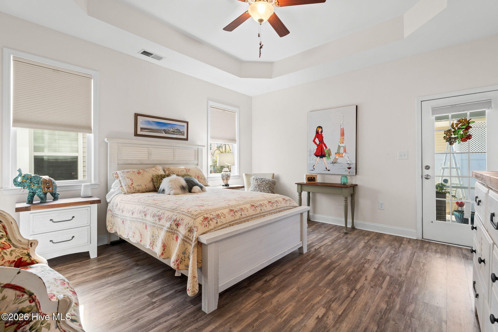 100564340 | Photo 28