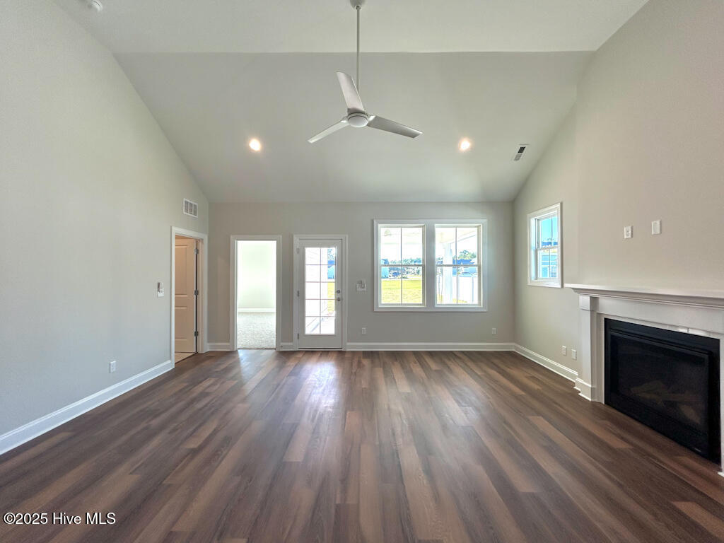 100510187 | Photo 31