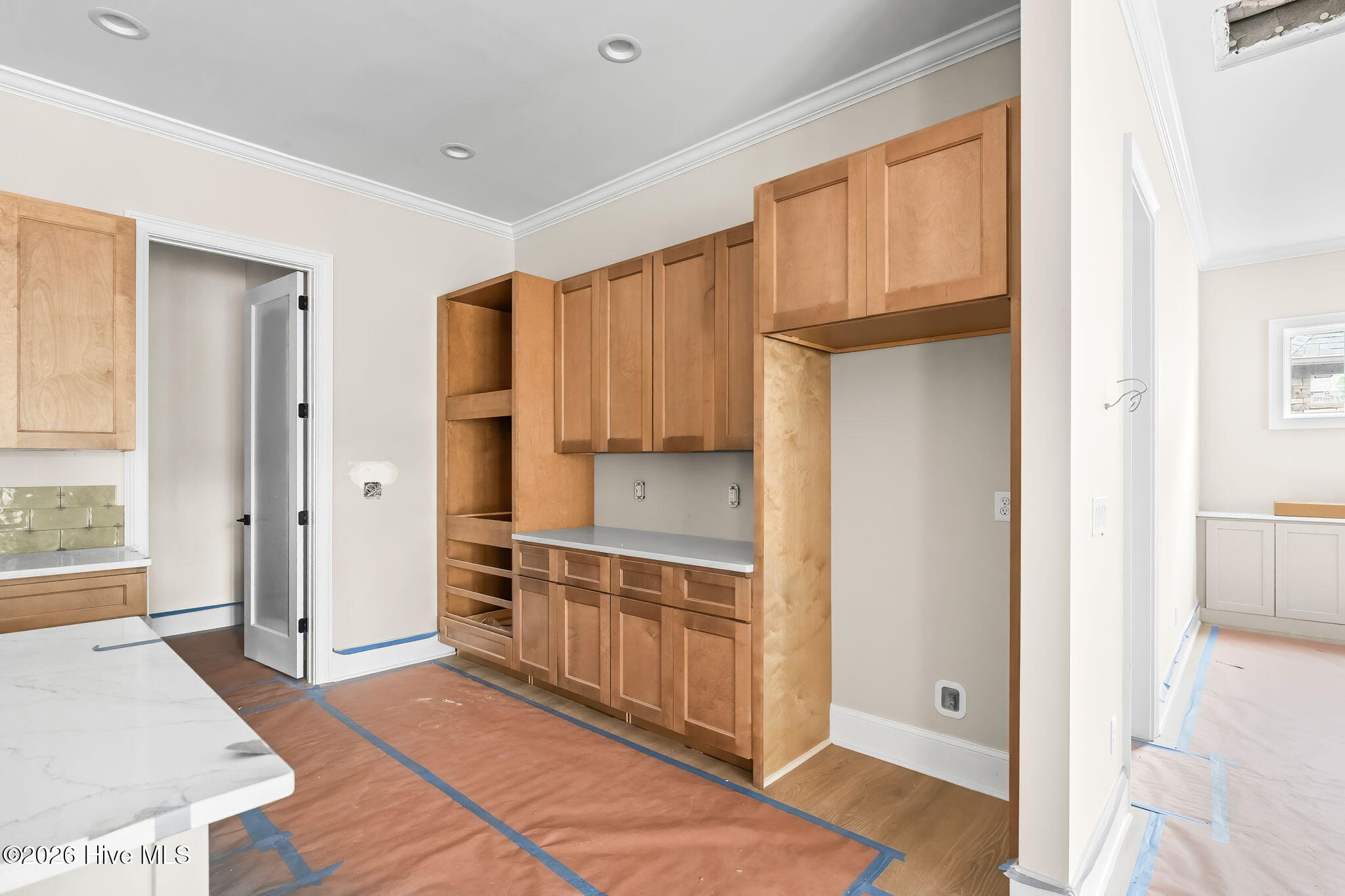 100525110 | Photo 14