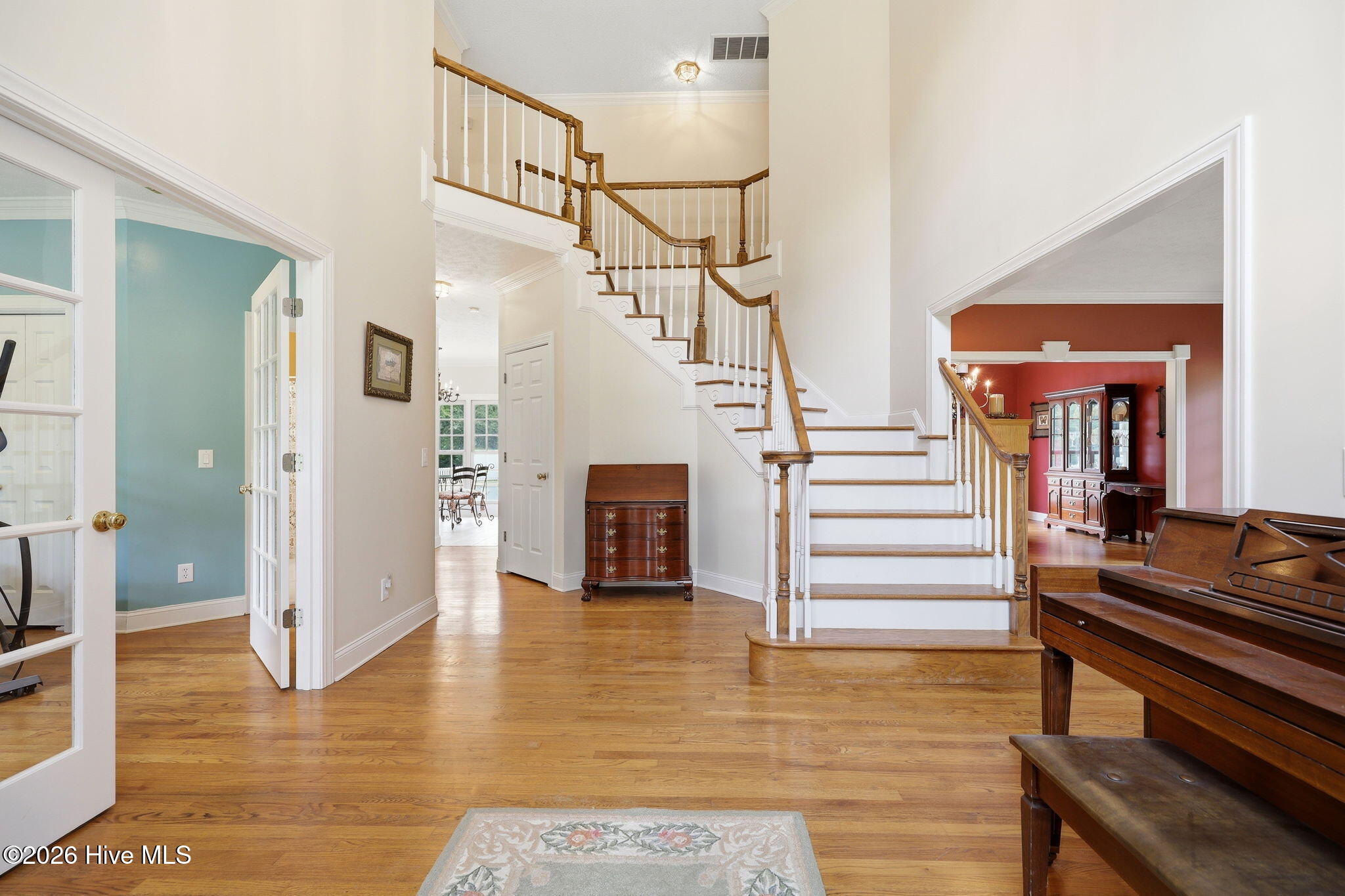 Step into this well designed home with cathedral foyer with transitional design