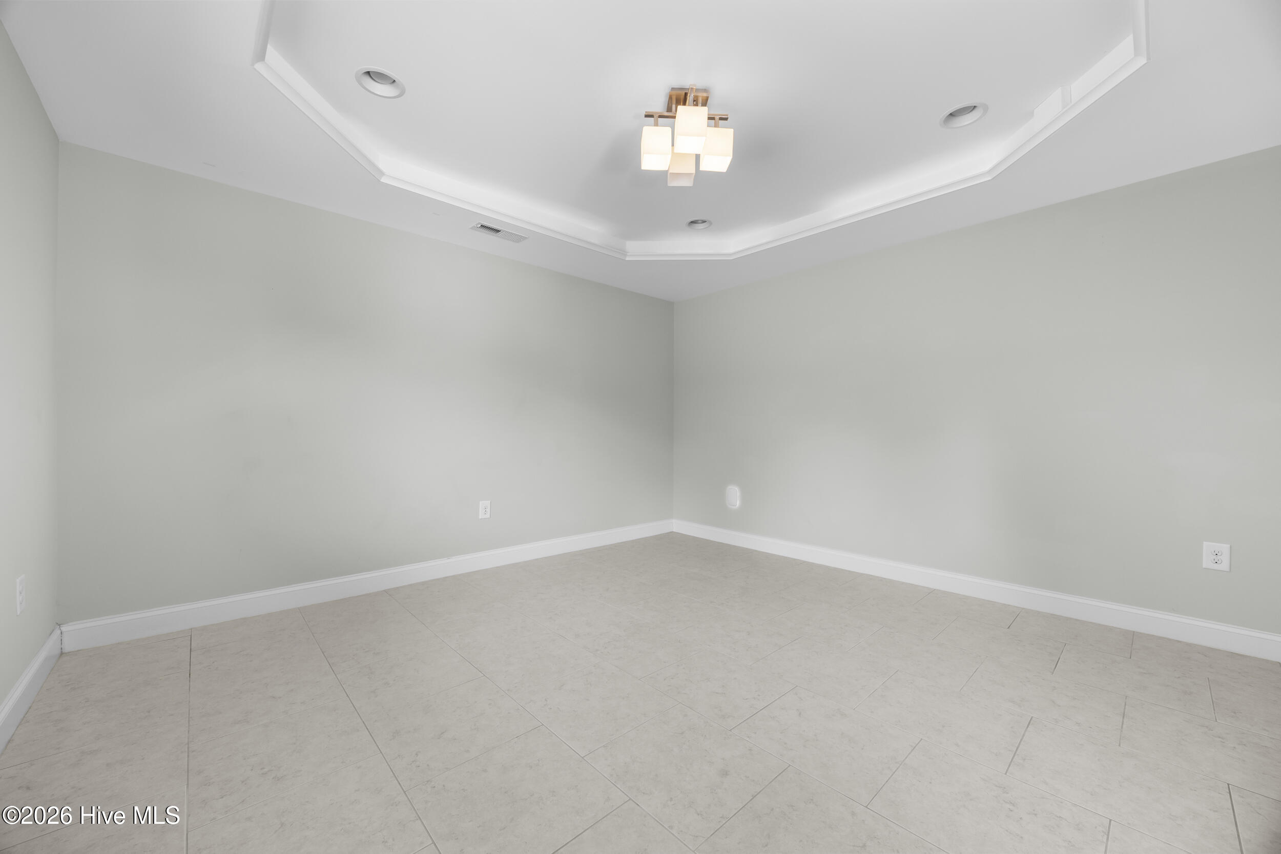 100569624 | Photo 27