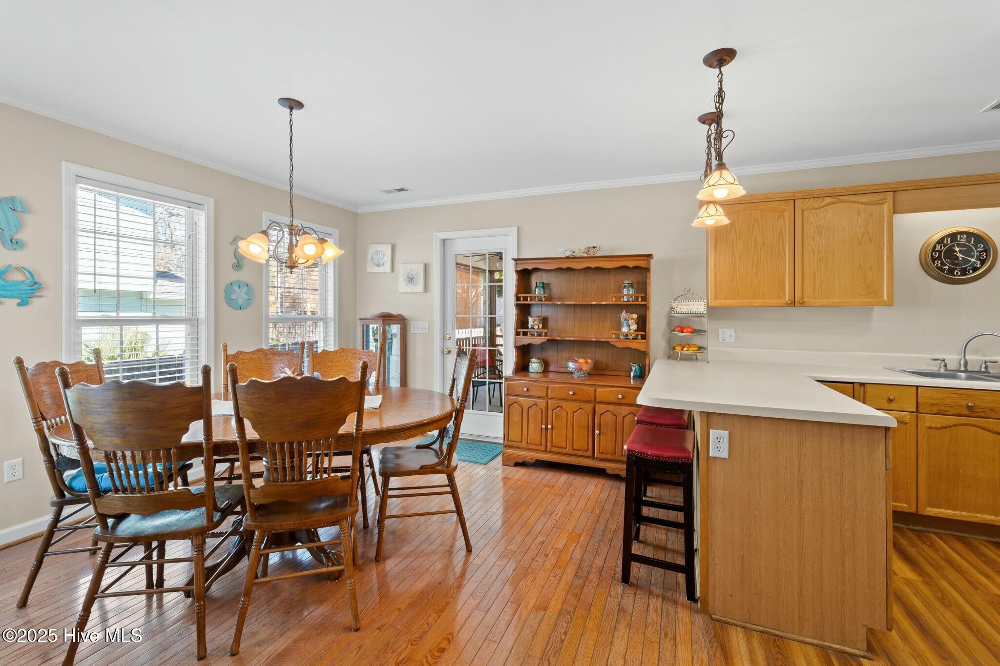 100495613 | Photo 10