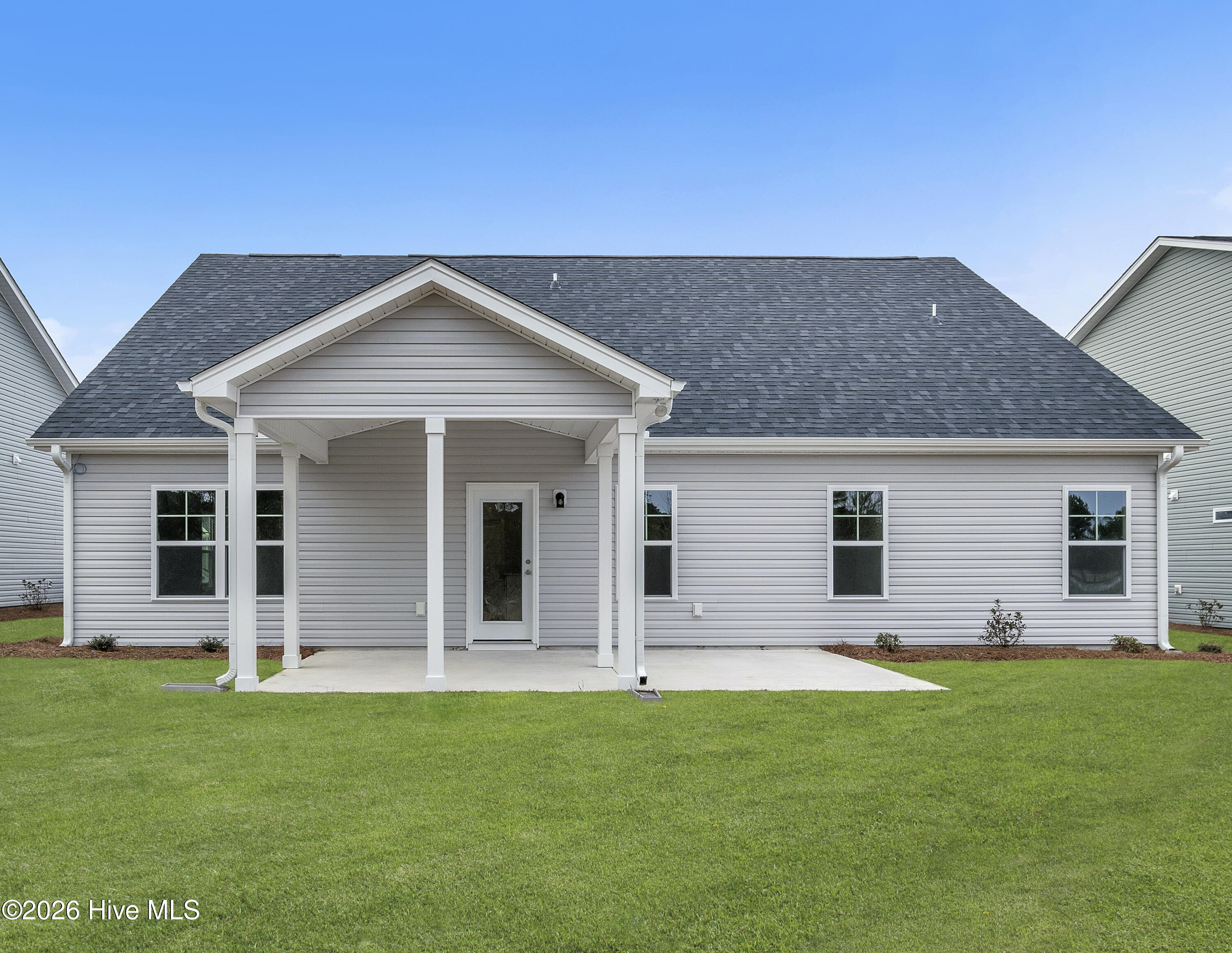 100552787 | Photo 55