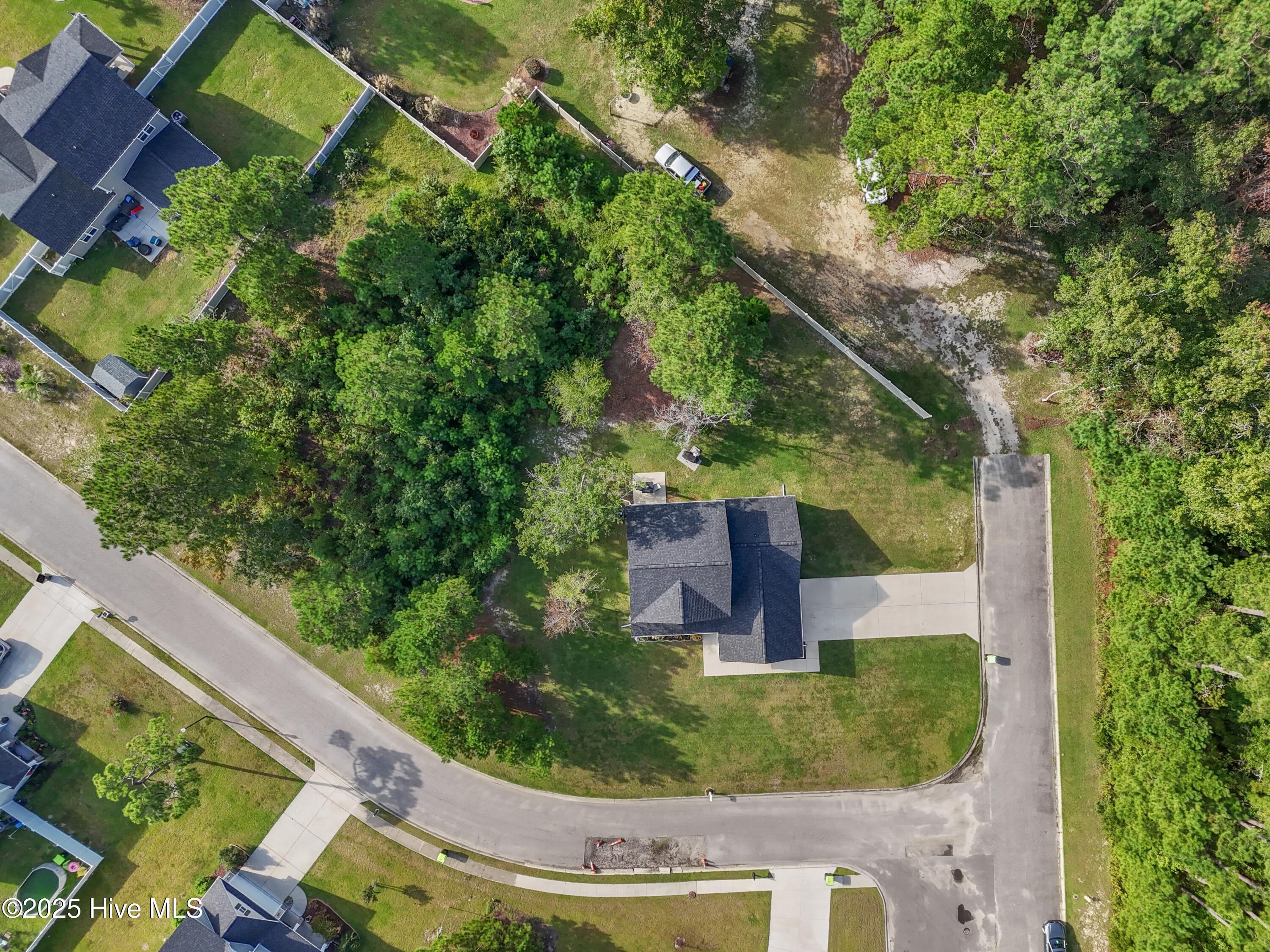 100530702 | Photo 36