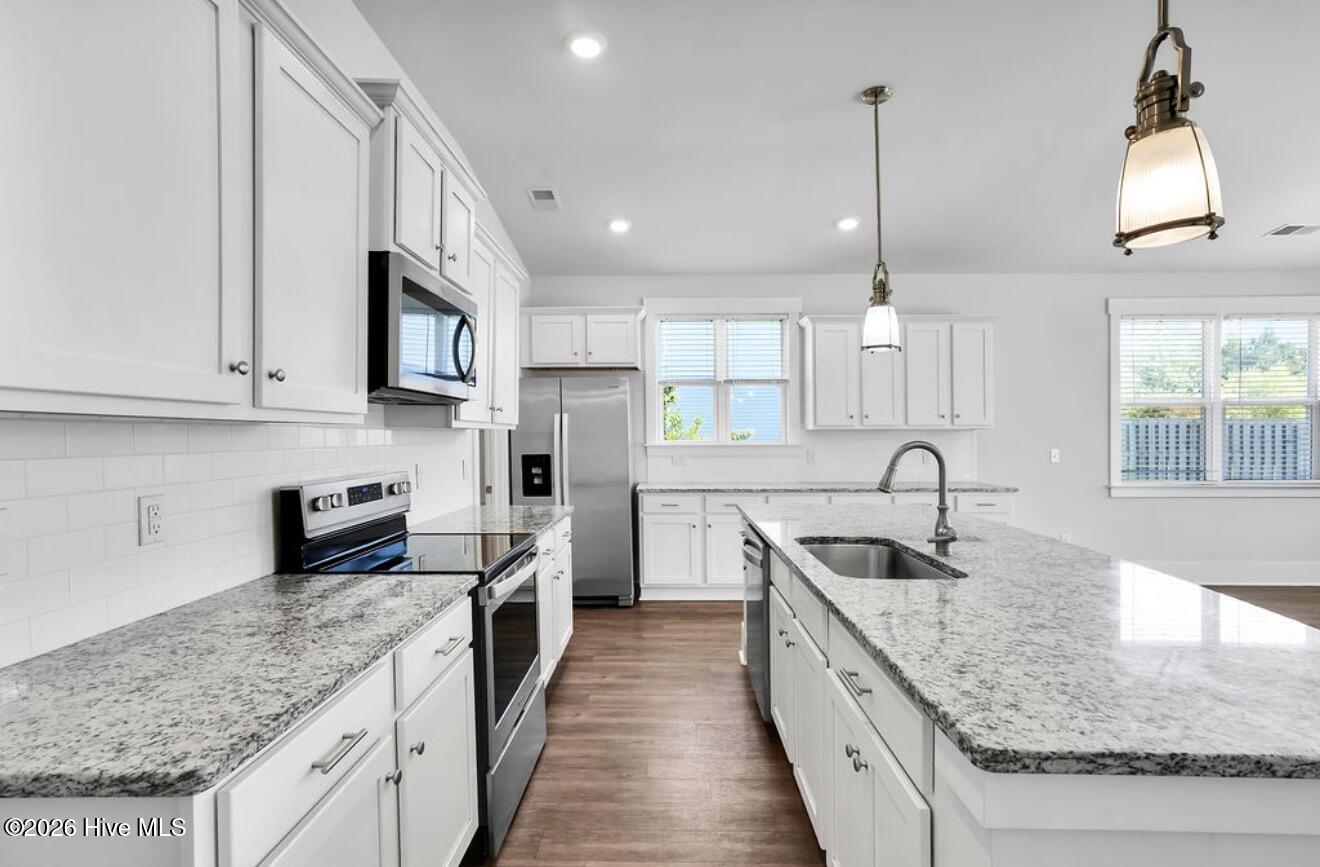 304 Edgewater Way, Surf City, NC, 28445