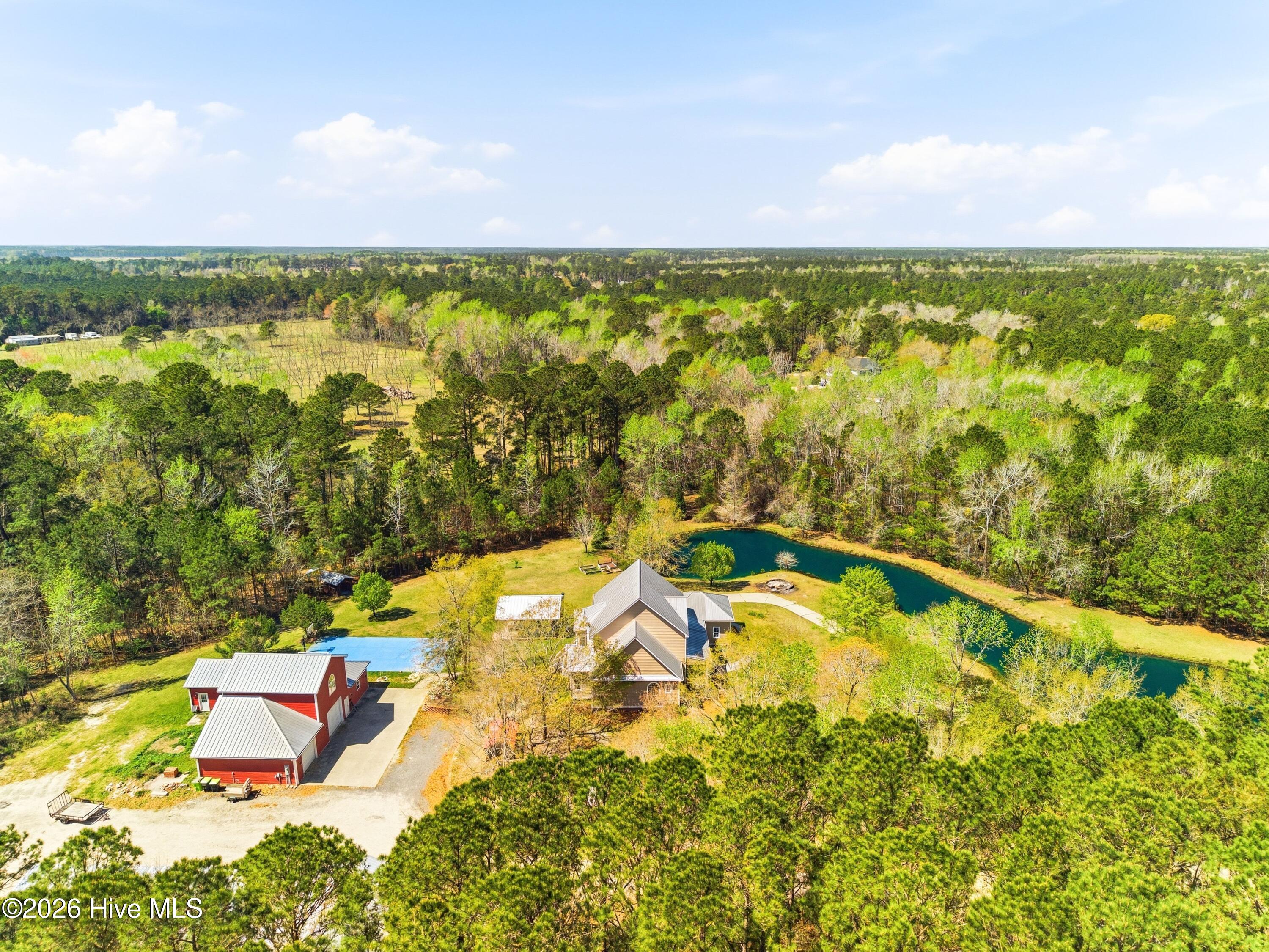 100564216 | Photo 61