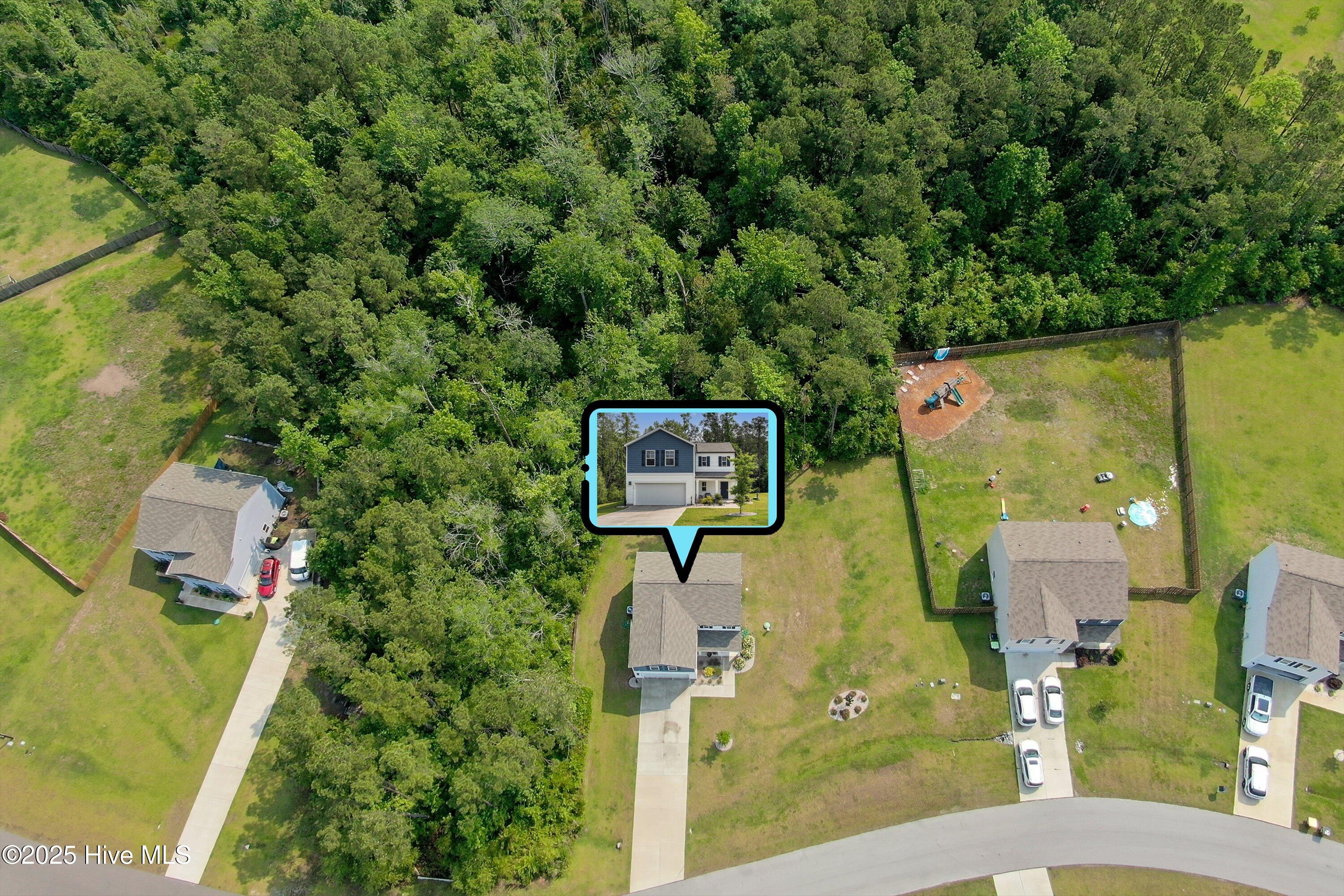 100511892 | Photo 42