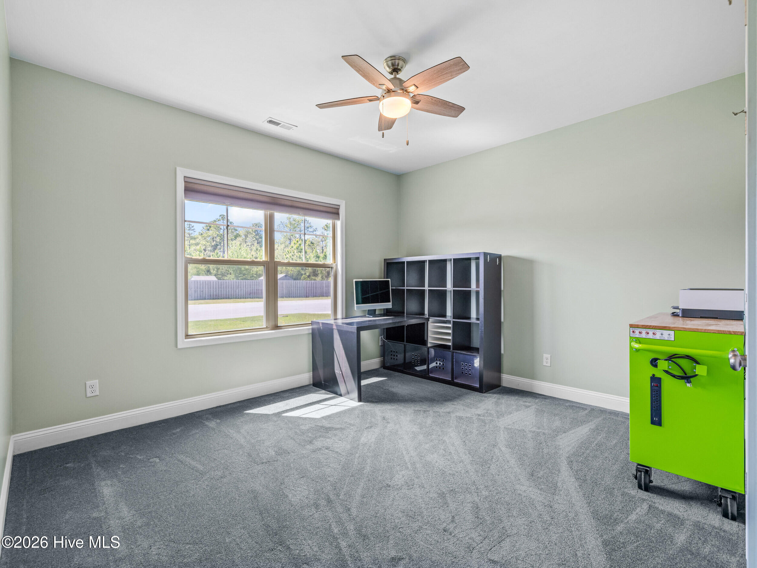 100567320 | Photo 36