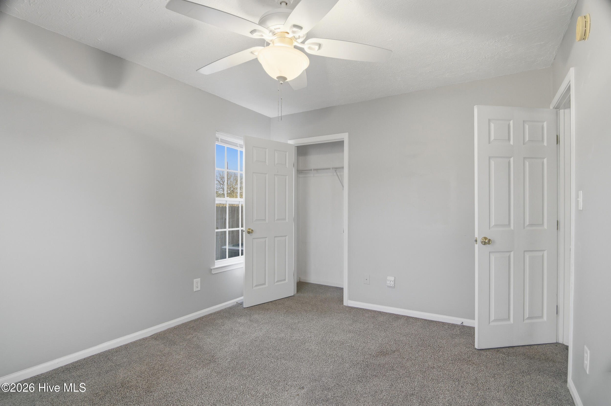 100548573 | Photo 27