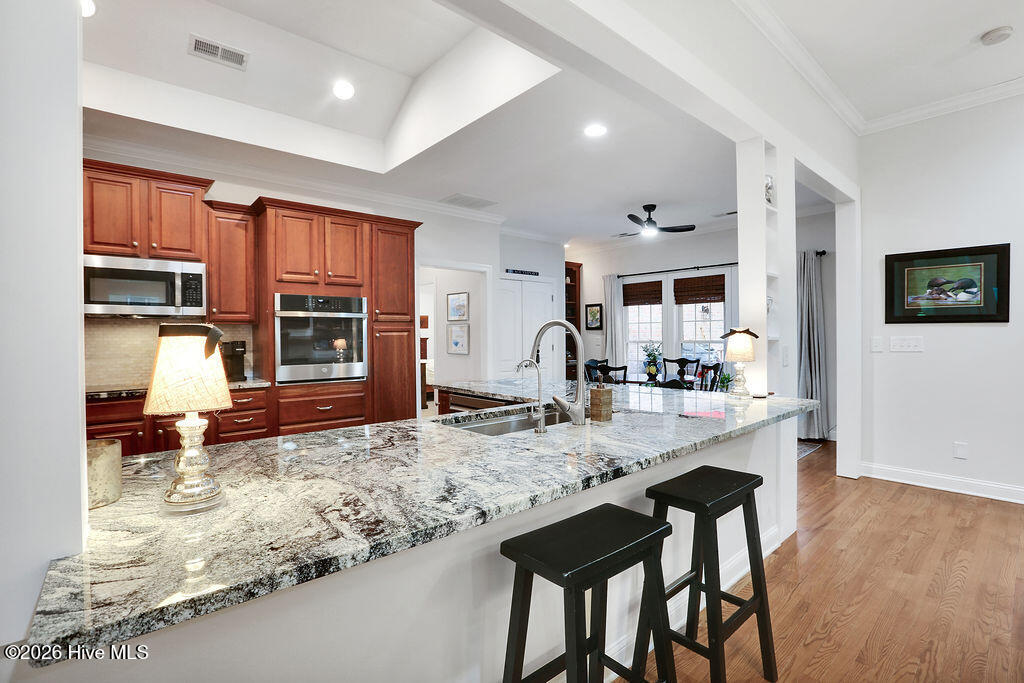 100554973 | Photo 14