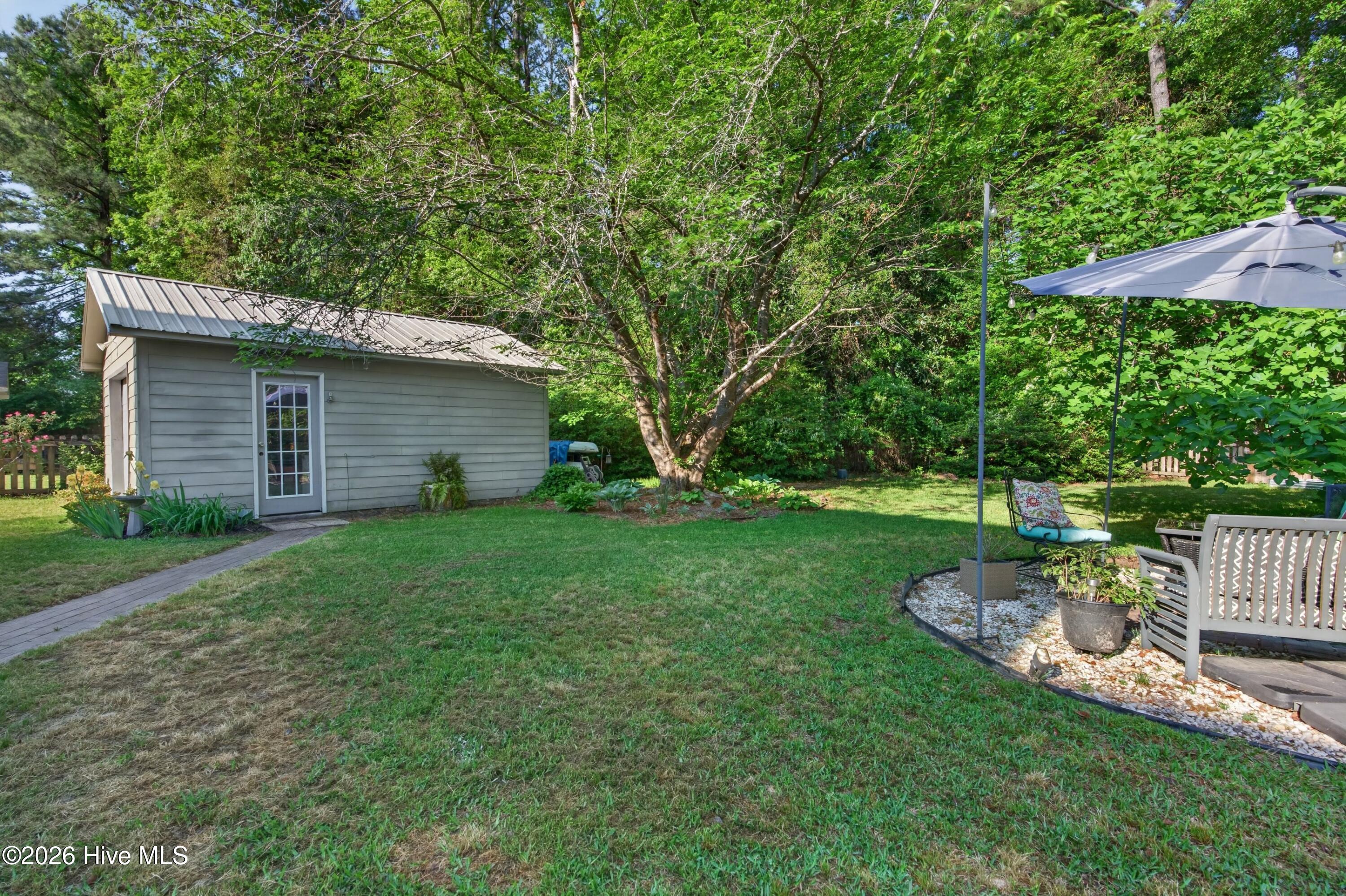 100569160 | Photo 37