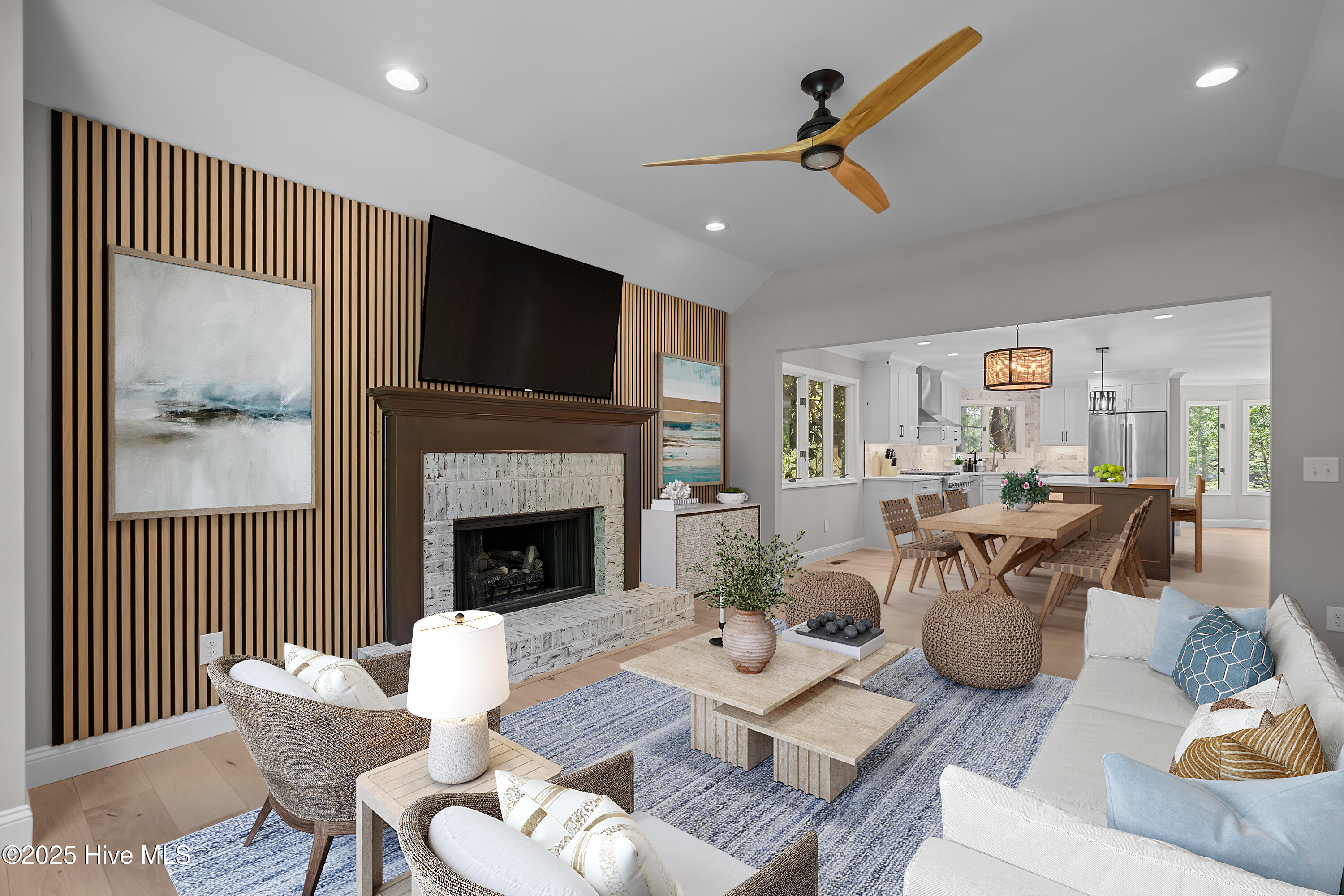 100519960 | Photo 11