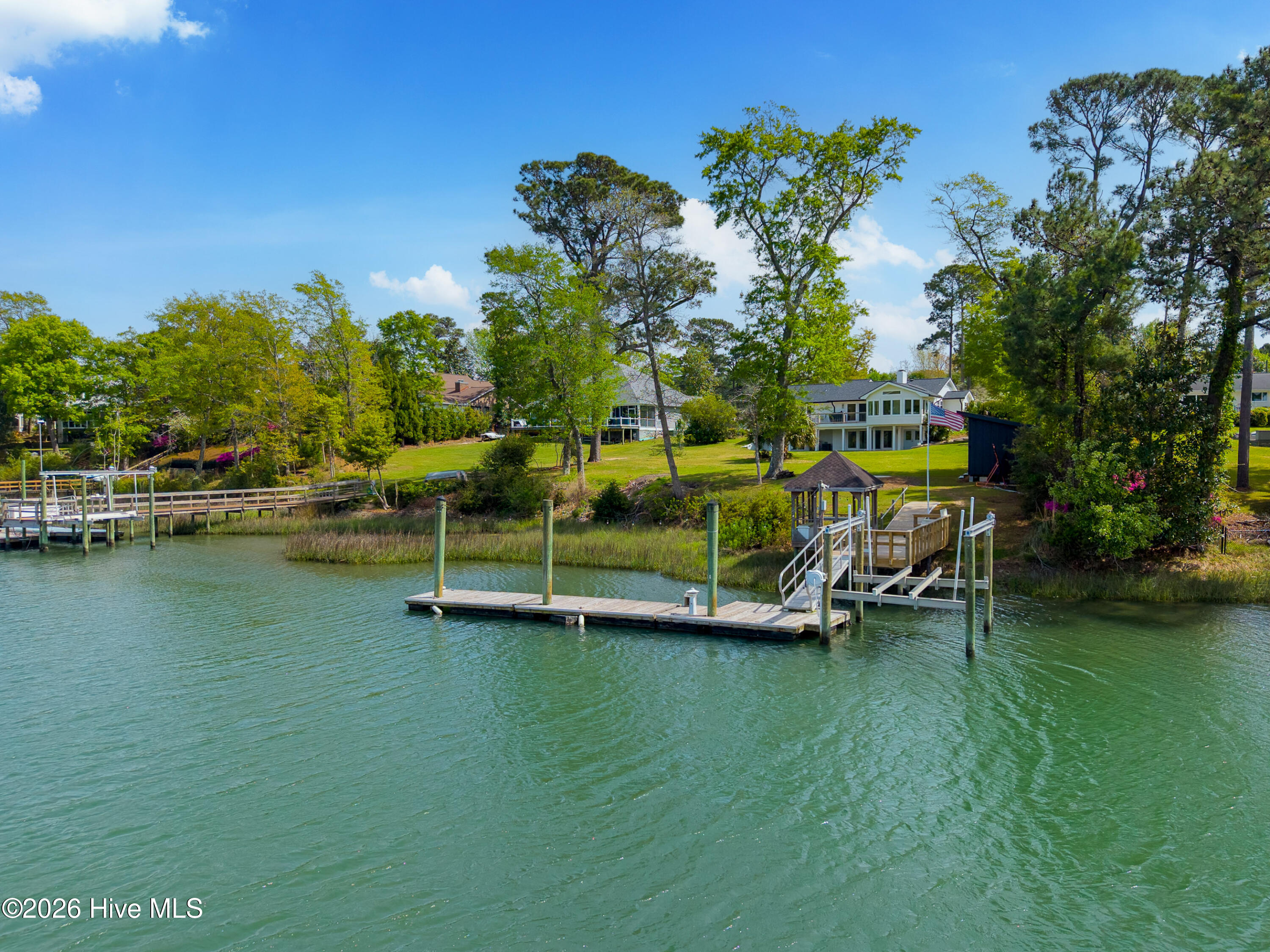 100556349 | Photo 45