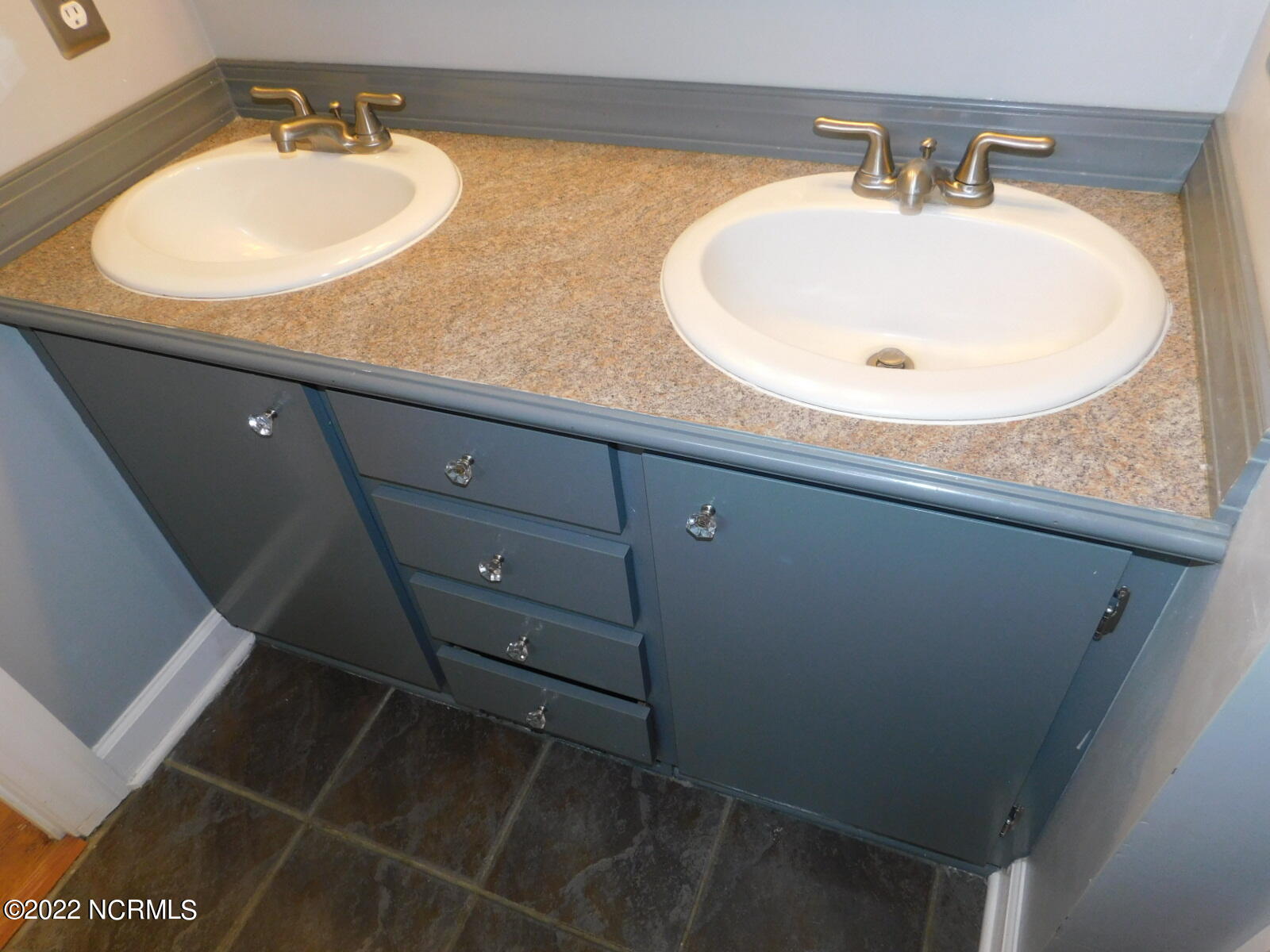 2903 Mandy Lane,Morehead City
