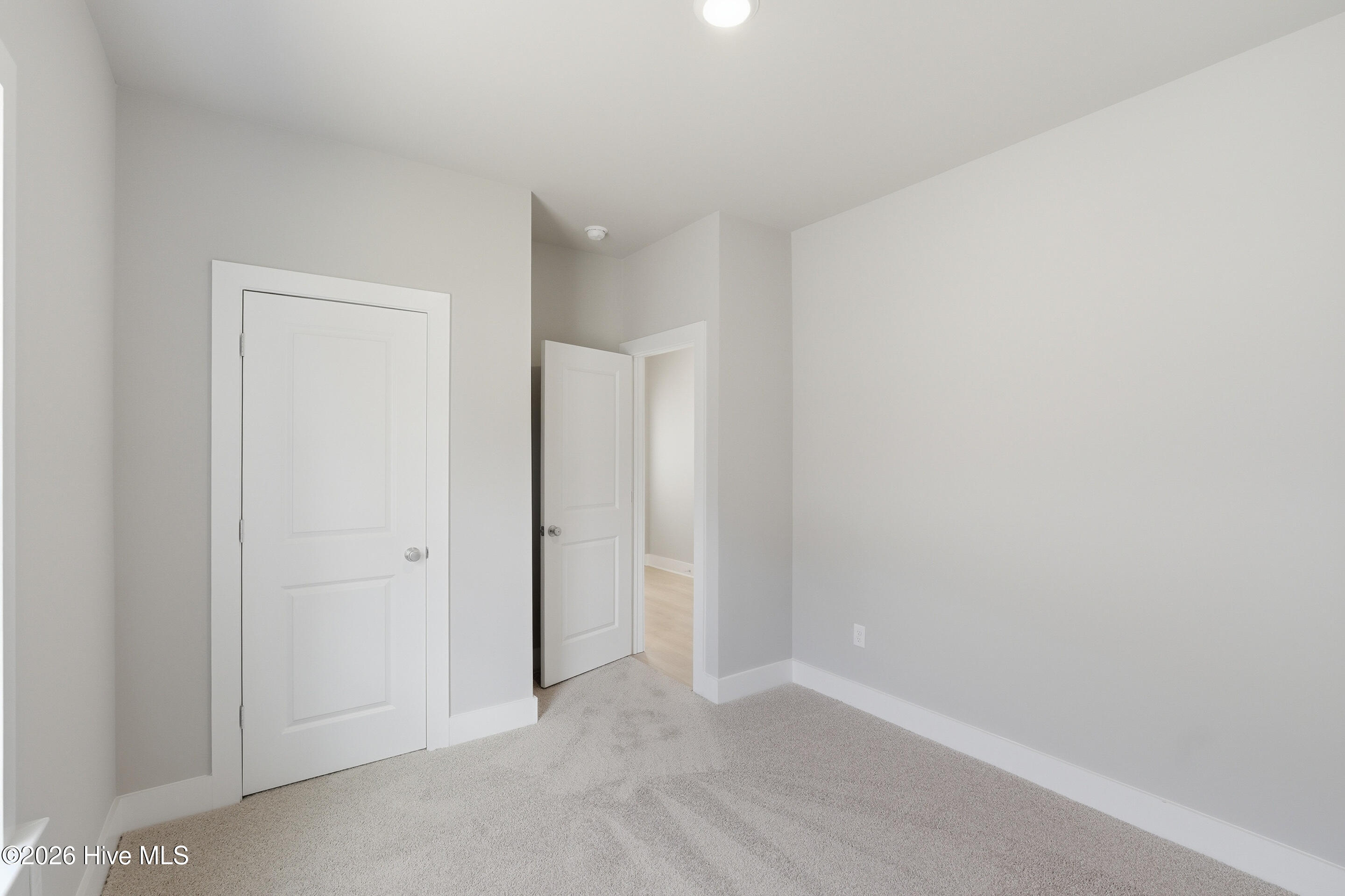 100547576 | Photo 21