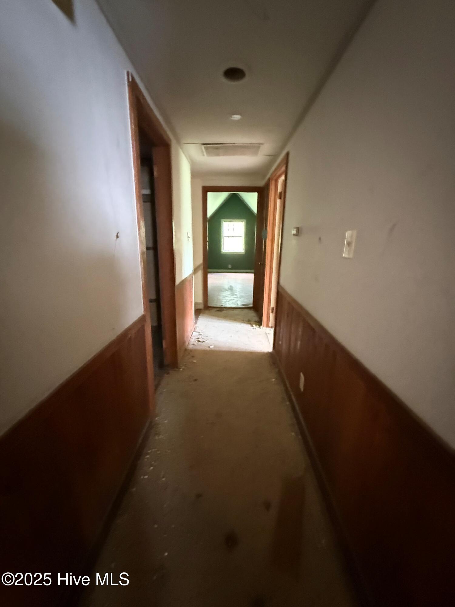 100538518 | Photo 27