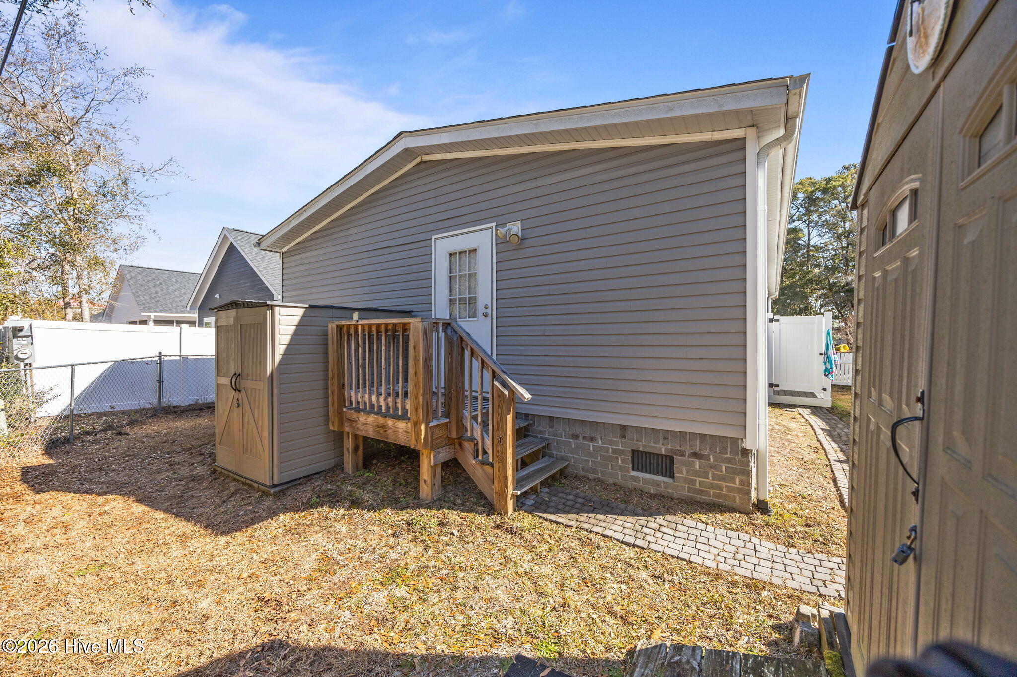 100554450 | Photo 36