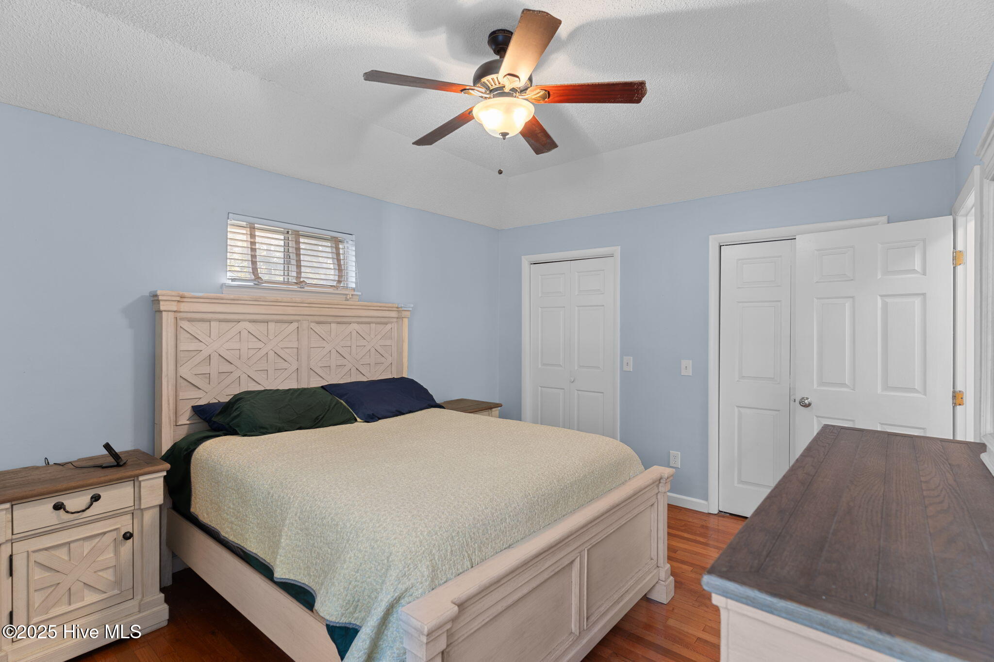 100527660 | Photo 26