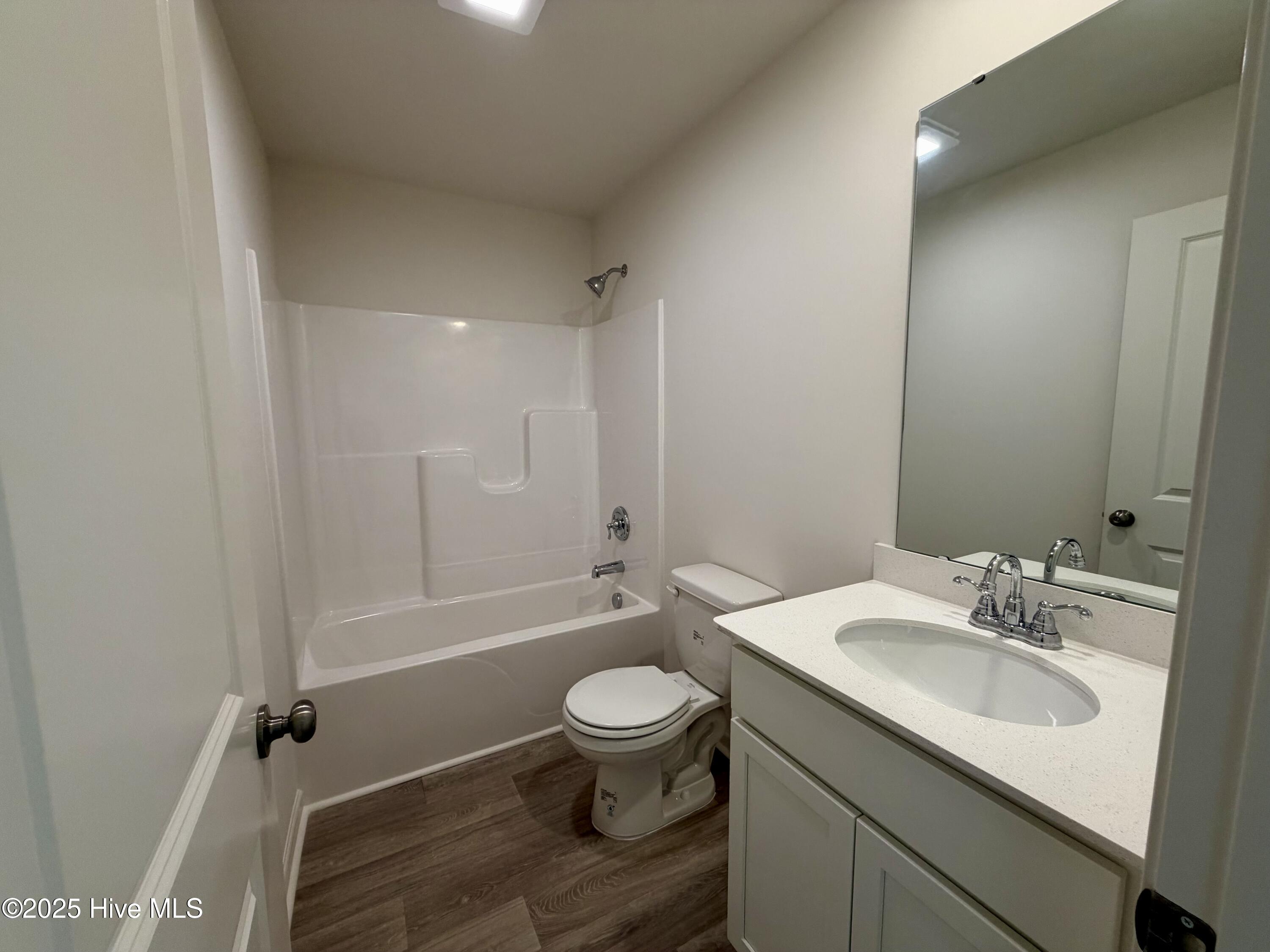 100544590 | Photo 13