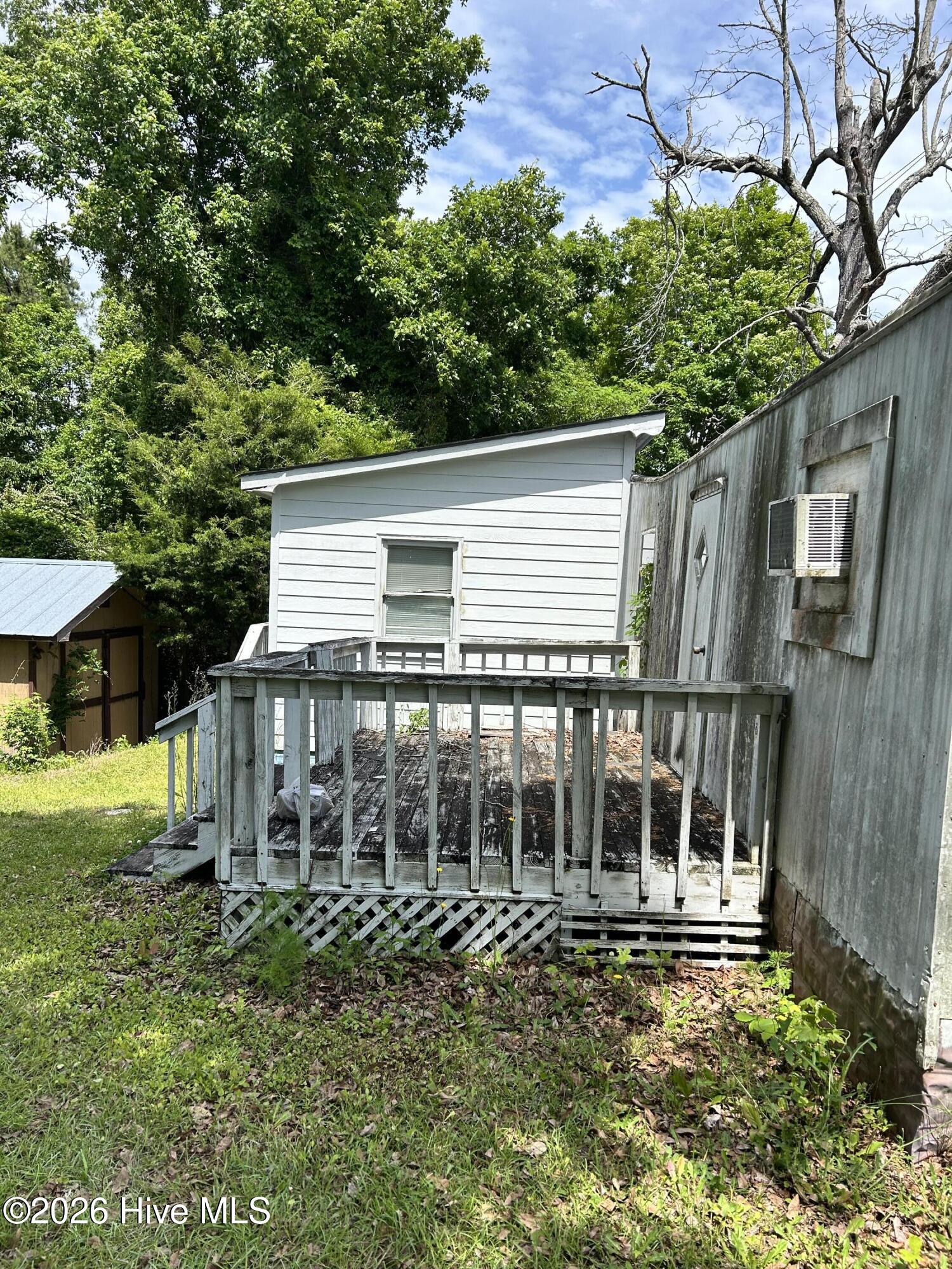 496 Queens Creek Road,Hubert